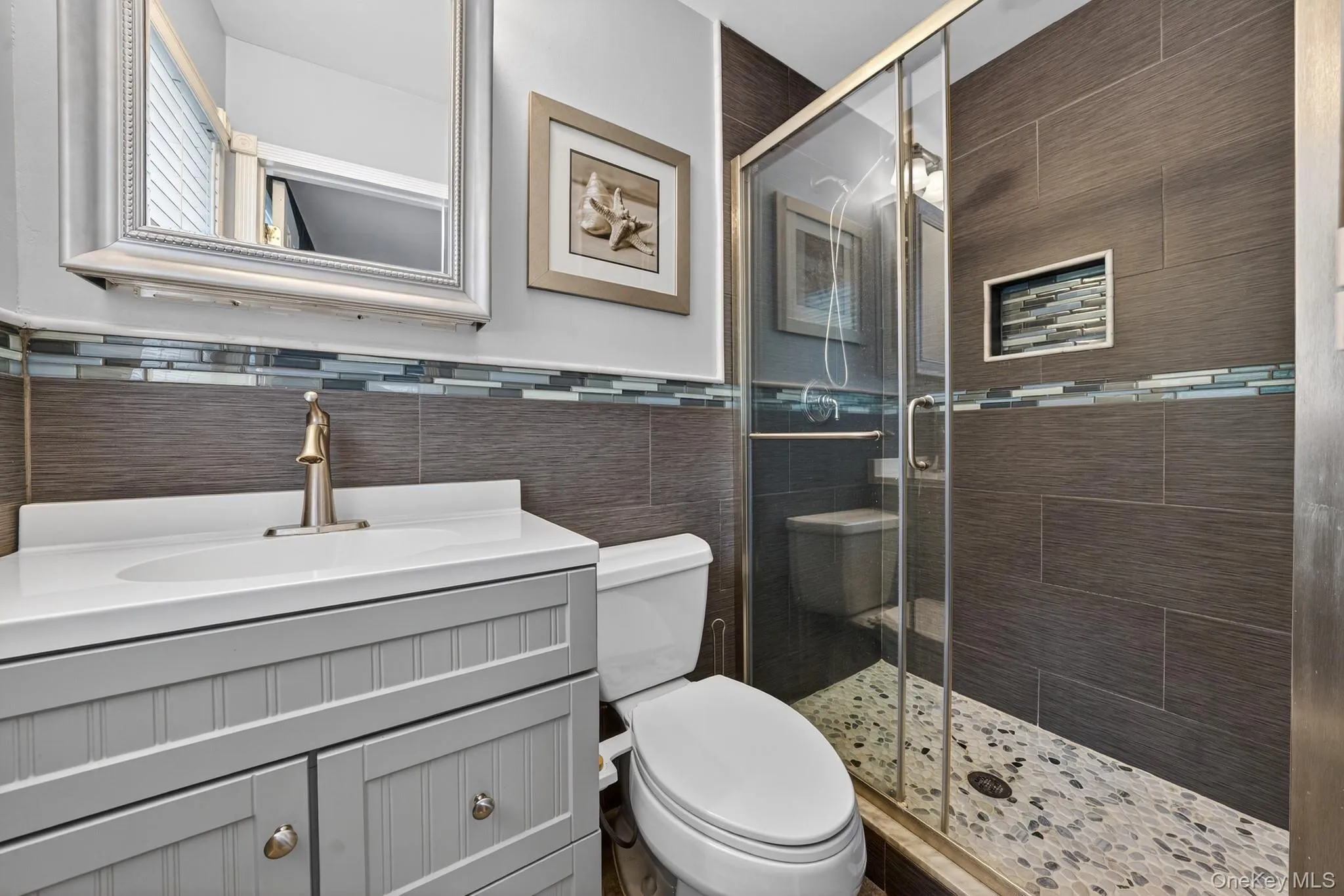 6 Oxford Place, Blooming Grove, NY, 4 Bedrooms Bedrooms, 8 Rooms Rooms,2 BathroomsBathrooms,Residential,For Rent,Oxford,0,1007019 6 Oxford Place, Blooming Grove, NY, 4 Bedrooms Bedrooms, 8 Rooms Rooms,2 BathroomsBathrooms,Residential,For Rent,Oxford,0,1007019