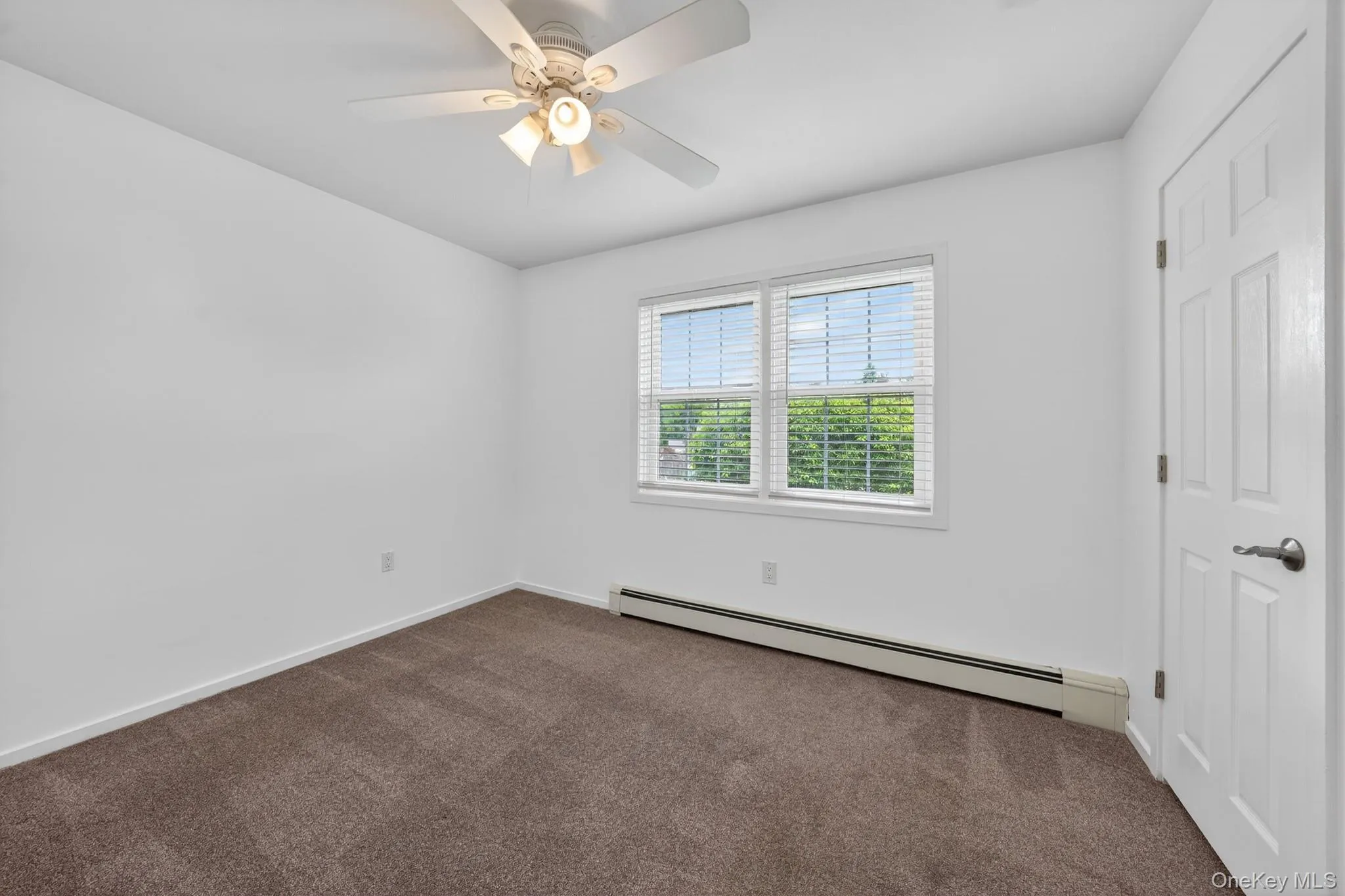 6 Oxford Place, Blooming Grove, NY, 4 Bedrooms Bedrooms, 8 Rooms Rooms,2 BathroomsBathrooms,Residential,For Rent,Oxford,0,1007019 6 Oxford Place, Blooming Grove, NY, 4 Bedrooms Bedrooms, 8 Rooms Rooms,2 BathroomsBathrooms,Residential,For Rent,Oxford,0,1007019