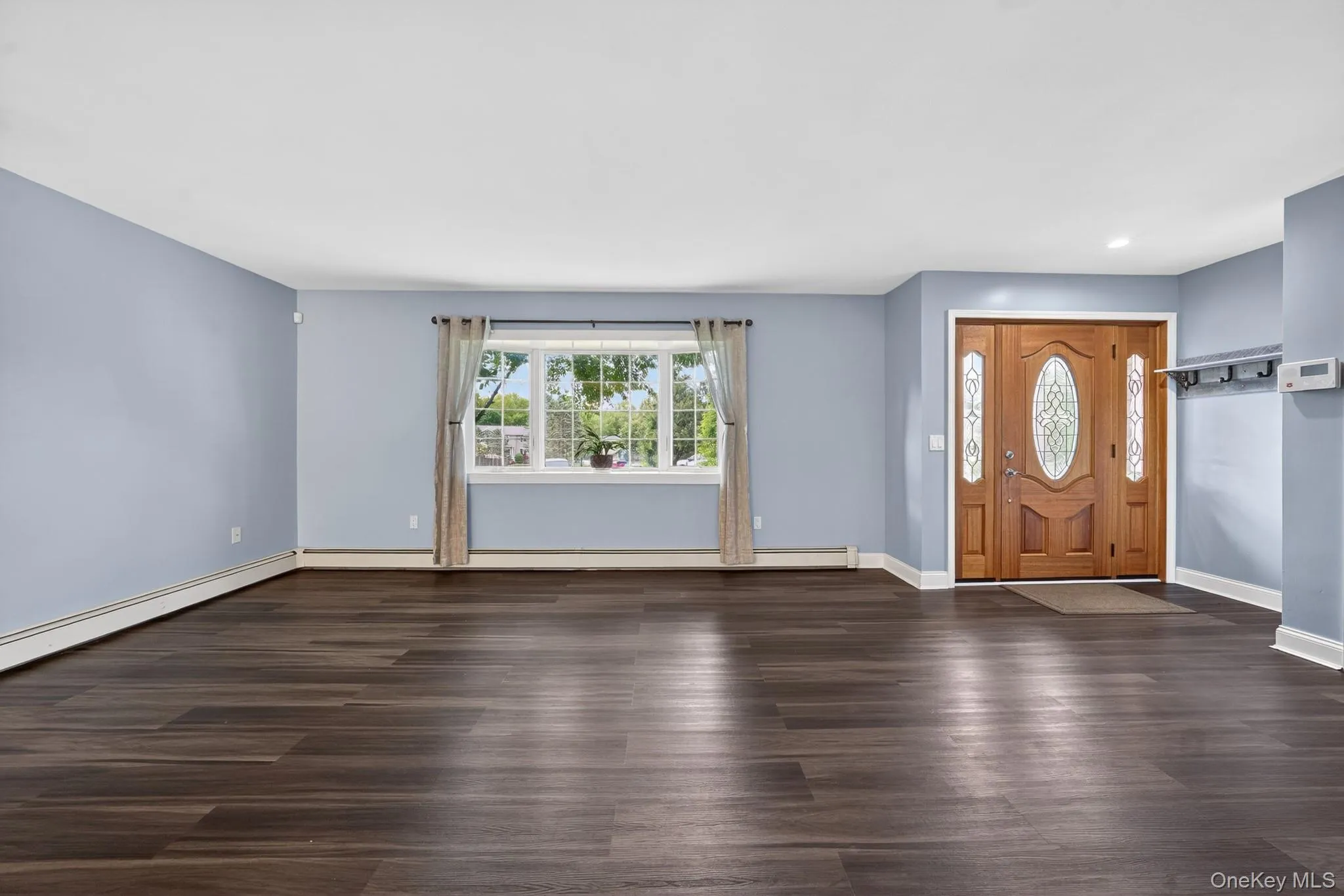 6 Oxford Place, Blooming Grove, NY, 4 Bedrooms Bedrooms, 8 Rooms Rooms,2 BathroomsBathrooms,Residential,For Rent,Oxford,0,1007019 6 Oxford Place, Blooming Grove, NY, 4 Bedrooms Bedrooms, 8 Rooms Rooms,2 BathroomsBathrooms,Residential,For Rent,Oxford,0,1007019
