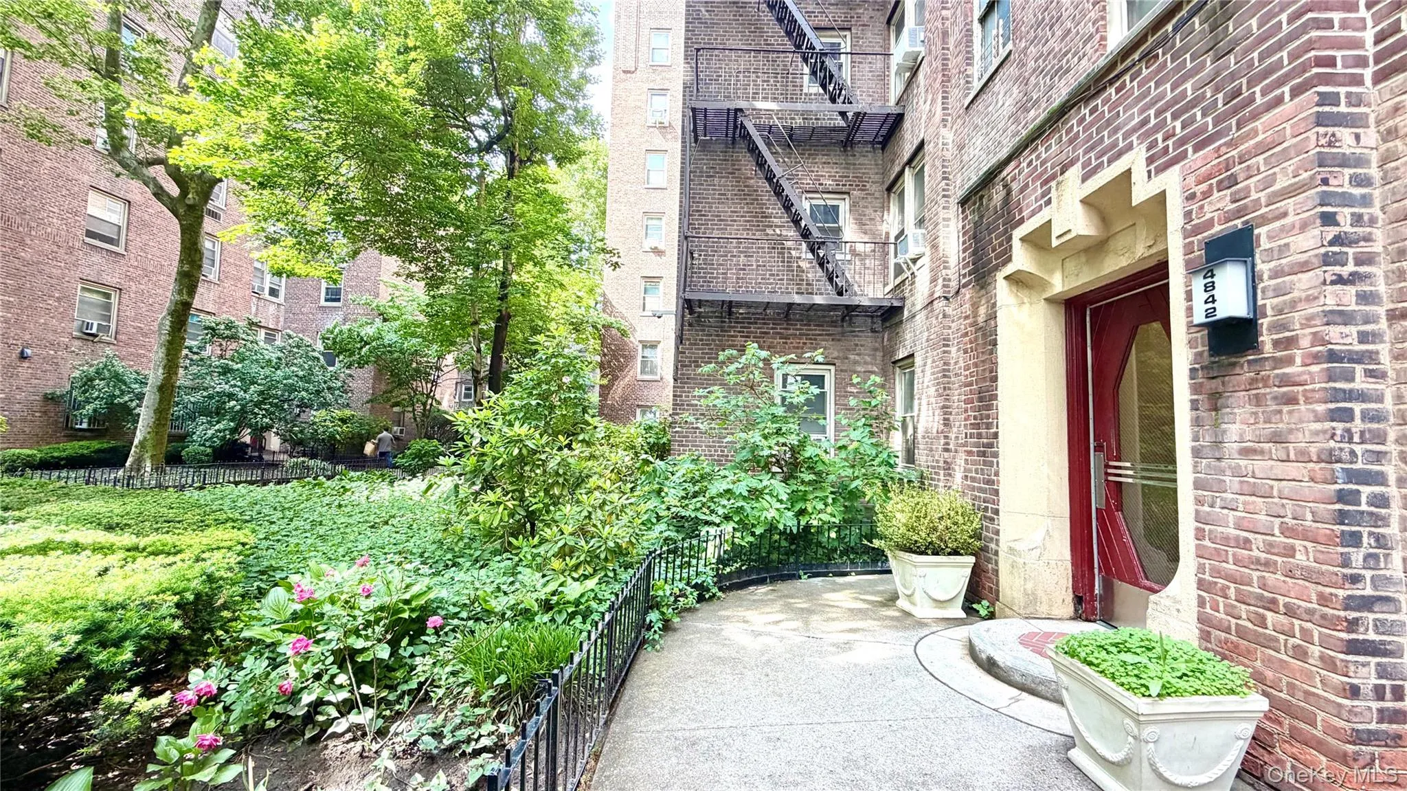 48-42 44th Street, New York, NY, 1 Bedroom Bedrooms, 4 Rooms Rooms,1 BathroomBathrooms,Residential,For Rent,44th Street,0,1007021 48-42 44th Street, New York, NY, 1 Bedroom Bedrooms, 4 Rooms Rooms,1 BathroomBathrooms,Residential,For Rent,44th Street,0,1007021