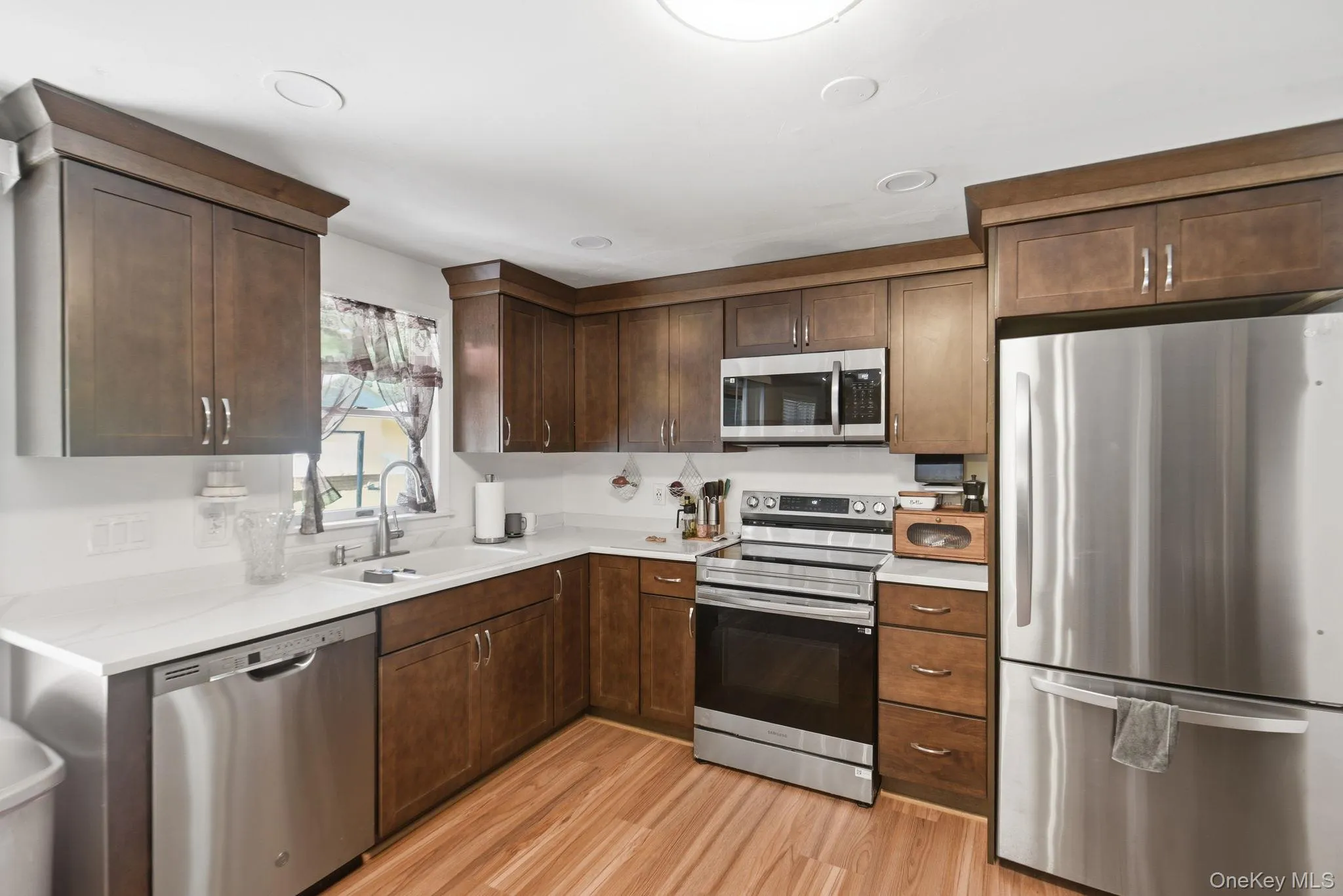 73 Kentview Drive, Carmel, NY, 4 Bedrooms Bedrooms, 8 Rooms Rooms,3 BathroomsBathrooms,Residential,For Rent,Kentview,0,1007023 73 Kentview Drive, Carmel, NY, 4 Bedrooms Bedrooms, 8 Rooms Rooms,3 BathroomsBathrooms,Residential,For Rent,Kentview,0,1007023