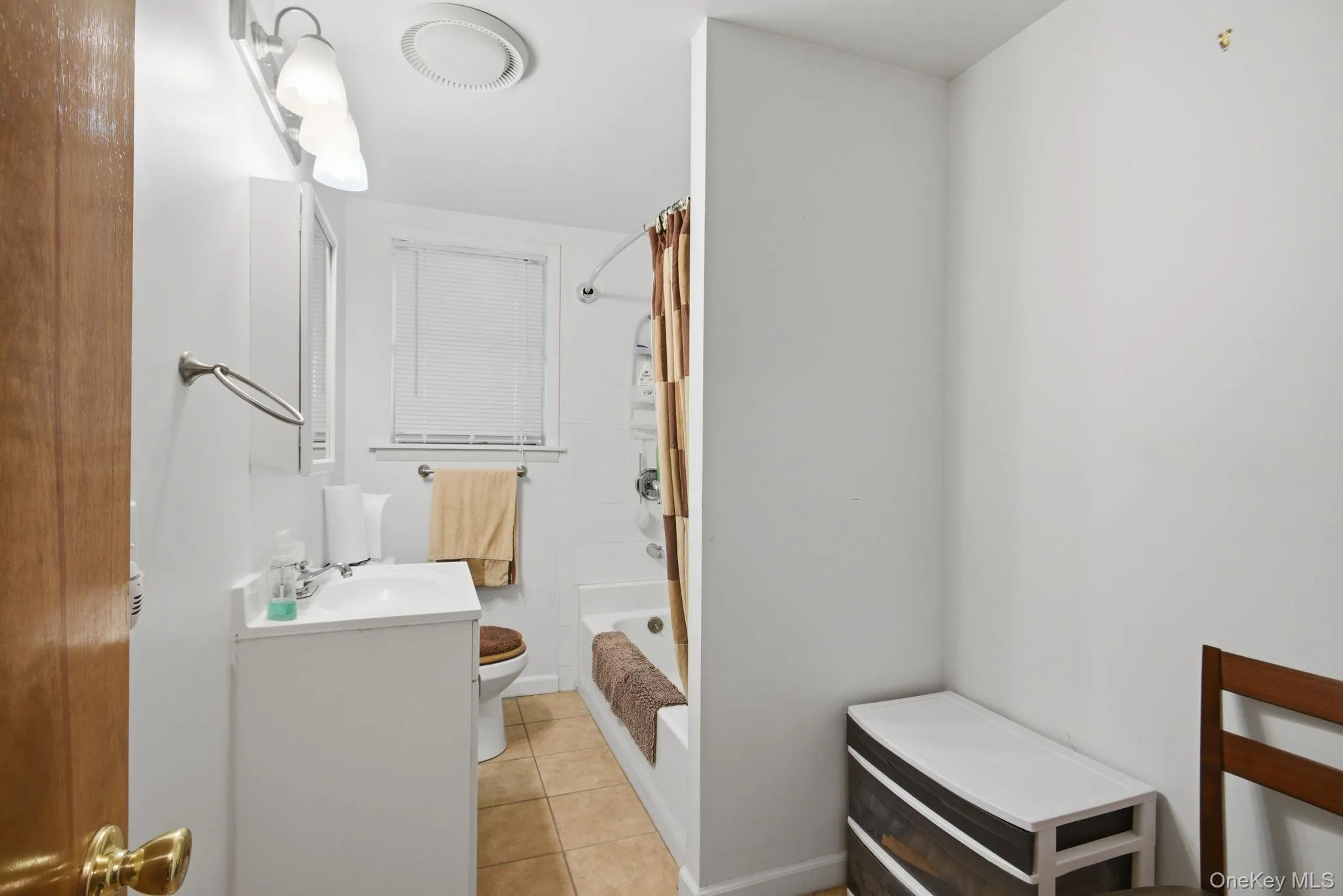 73 Kentview Drive, Carmel, NY, 4 Bedrooms Bedrooms, 8 Rooms Rooms,3 BathroomsBathrooms,Residential,For Rent,Kentview,0,1007023 73 Kentview Drive, Carmel, NY, 4 Bedrooms Bedrooms, 8 Rooms Rooms,3 BathroomsBathrooms,Residential,For Rent,Kentview,0,1007023