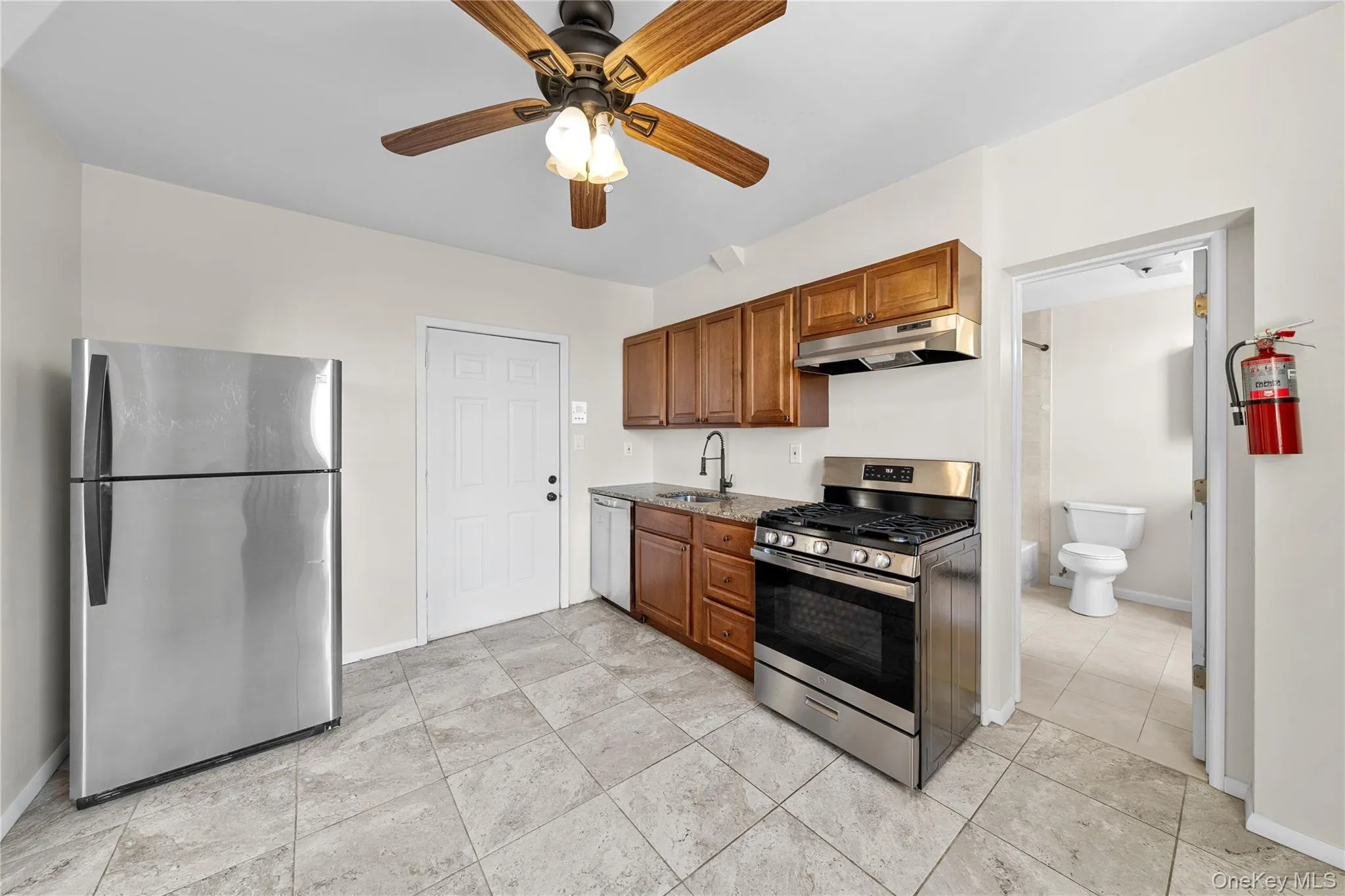 402 Jericho Turnpike, Hempstead, NY, 1 Bedroom Bedrooms, 3 Rooms Rooms,1 BathroomBathrooms,Residential Lease,For Rent,Jericho,0,1007025 402 Jericho Turnpike, Hempstead, NY, 1 Bedroom Bedrooms, 3 Rooms Rooms,1 BathroomBathrooms,Residential Lease,For Rent,Jericho,0,1007025