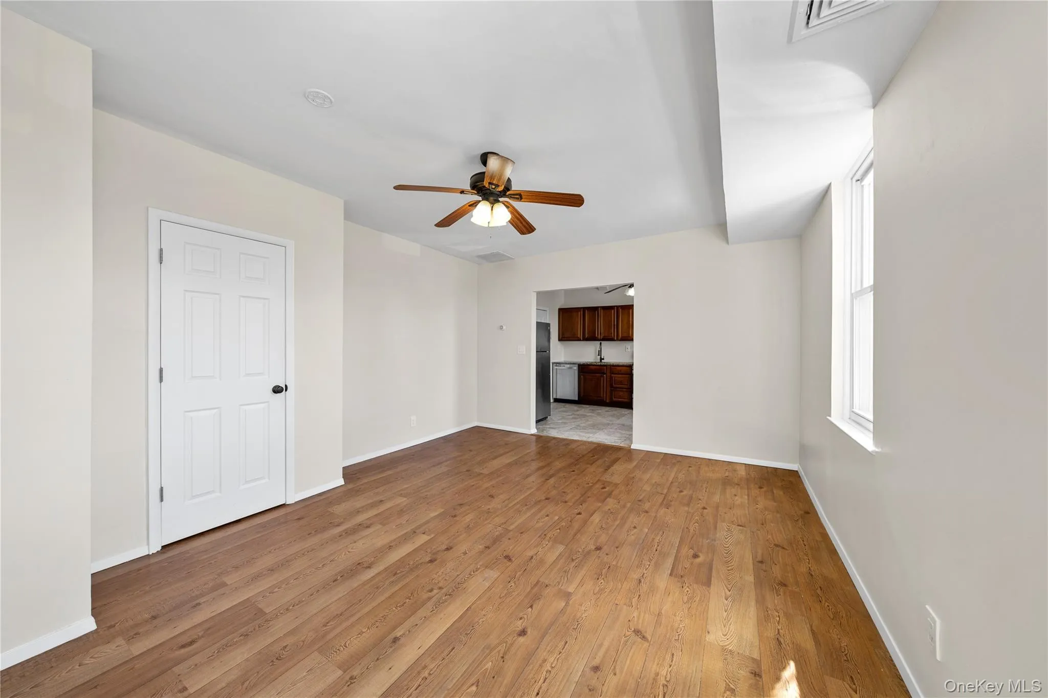 402 Jericho Turnpike, Hempstead, NY, 1 Bedroom Bedrooms, 3 Rooms Rooms,1 BathroomBathrooms,Residential Lease,For Rent,Jericho,0,1007025 402 Jericho Turnpike, Hempstead, NY, 1 Bedroom Bedrooms, 3 Rooms Rooms,1 BathroomBathrooms,Residential Lease,For Rent,Jericho,0,1007025