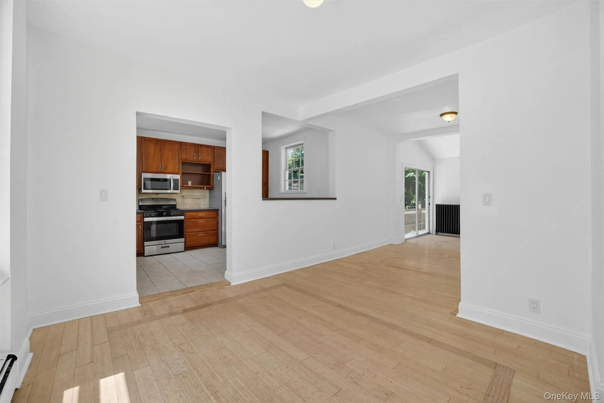 15 Desmond Avenue, Yonkers, NY, 4 Bedrooms Bedrooms, 9 Rooms Rooms,2 BathroomsBathrooms,Residential,For Rent,Desmond,0,1007026 15 Desmond Avenue, Yonkers, NY, 4 Bedrooms Bedrooms, 9 Rooms Rooms,2 BathroomsBathrooms,Residential,For Rent,Desmond,0,1007026