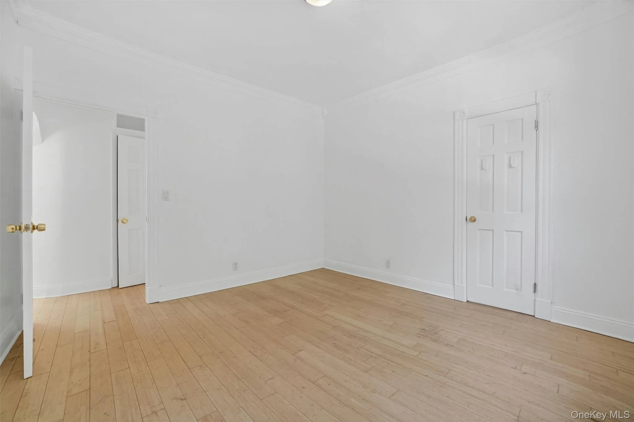 15 Desmond Avenue, Yonkers, NY, 4 Bedrooms Bedrooms, 9 Rooms Rooms,2 BathroomsBathrooms,Residential,For Rent,Desmond,0,1007026 15 Desmond Avenue, Yonkers, NY, 4 Bedrooms Bedrooms, 9 Rooms Rooms,2 BathroomsBathrooms,Residential,For Rent,Desmond,0,1007026