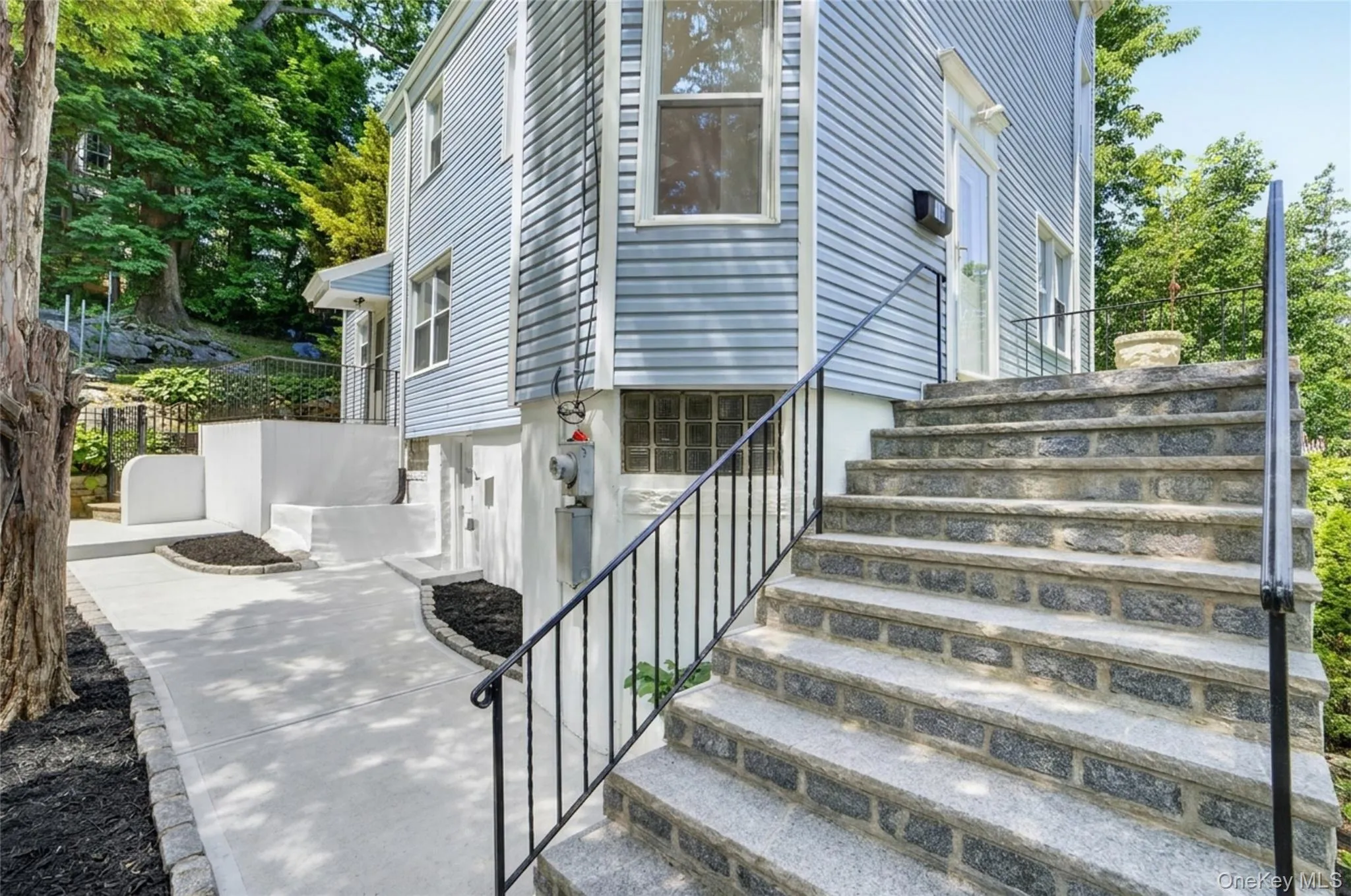 15 Desmond Avenue, Yonkers, NY, 4 Bedrooms Bedrooms, 9 Rooms Rooms,2 BathroomsBathrooms,Residential,For Rent,Desmond,0,1007026 15 Desmond Avenue, Yonkers, NY, 4 Bedrooms Bedrooms, 9 Rooms Rooms,2 BathroomsBathrooms,Residential,For Rent,Desmond,0,1007026