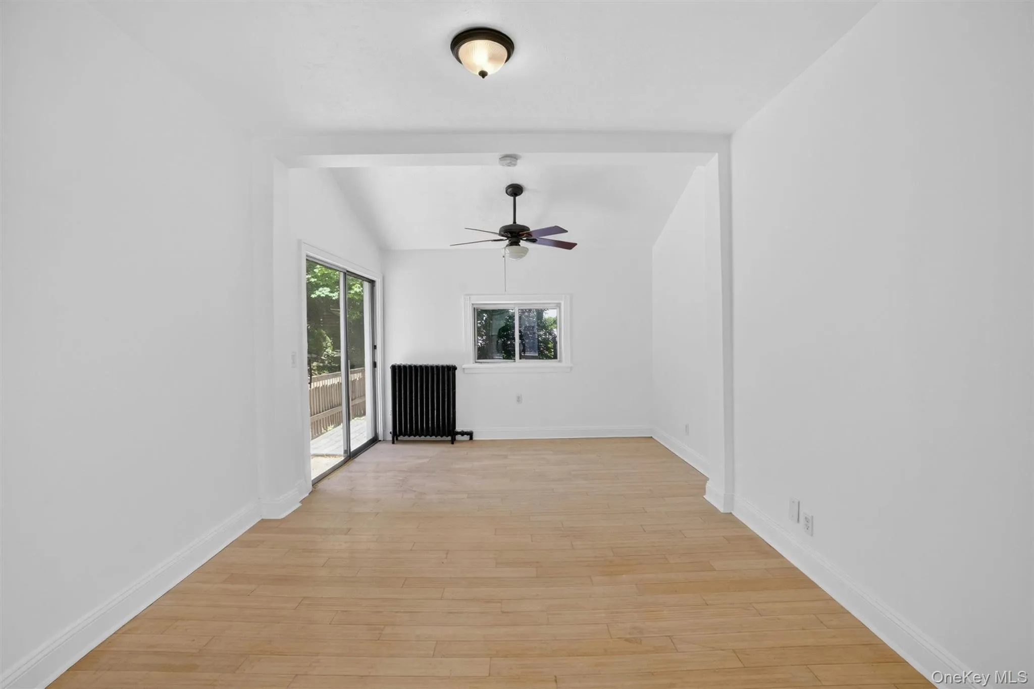 15 Desmond Avenue, Yonkers, NY, 4 Bedrooms Bedrooms, 9 Rooms Rooms,2 BathroomsBathrooms,Residential,For Rent,Desmond,0,1007026 15 Desmond Avenue, Yonkers, NY, 4 Bedrooms Bedrooms, 9 Rooms Rooms,2 BathroomsBathrooms,Residential,For Rent,Desmond,0,1007026
