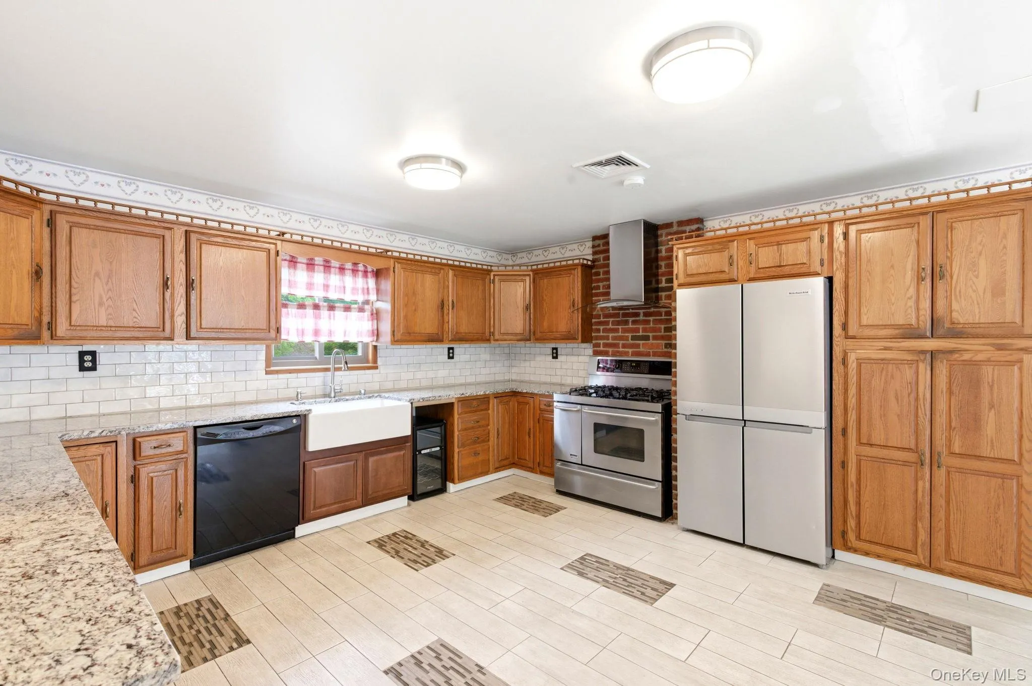 138 Arthur Avenue, Mount Pleasant, NY, 6 Bedrooms Bedrooms, 11 Rooms Rooms,4 BathroomsBathrooms,Residential,For Rent,Arthur,0,1007027 138 Arthur Avenue, Mount Pleasant, NY, 6 Bedrooms Bedrooms, 11 Rooms Rooms,4 BathroomsBathrooms,Residential,For Rent,Arthur,0,1007027