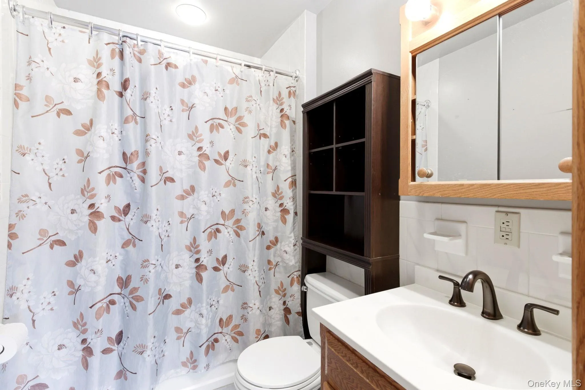 138 Arthur Avenue, Mount Pleasant, NY, 6 Bedrooms Bedrooms, 11 Rooms Rooms,4 BathroomsBathrooms,Residential,For Rent,Arthur,0,1007027 138 Arthur Avenue, Mount Pleasant, NY, 6 Bedrooms Bedrooms, 11 Rooms Rooms,4 BathroomsBathrooms,Residential,For Rent,Arthur,0,1007027