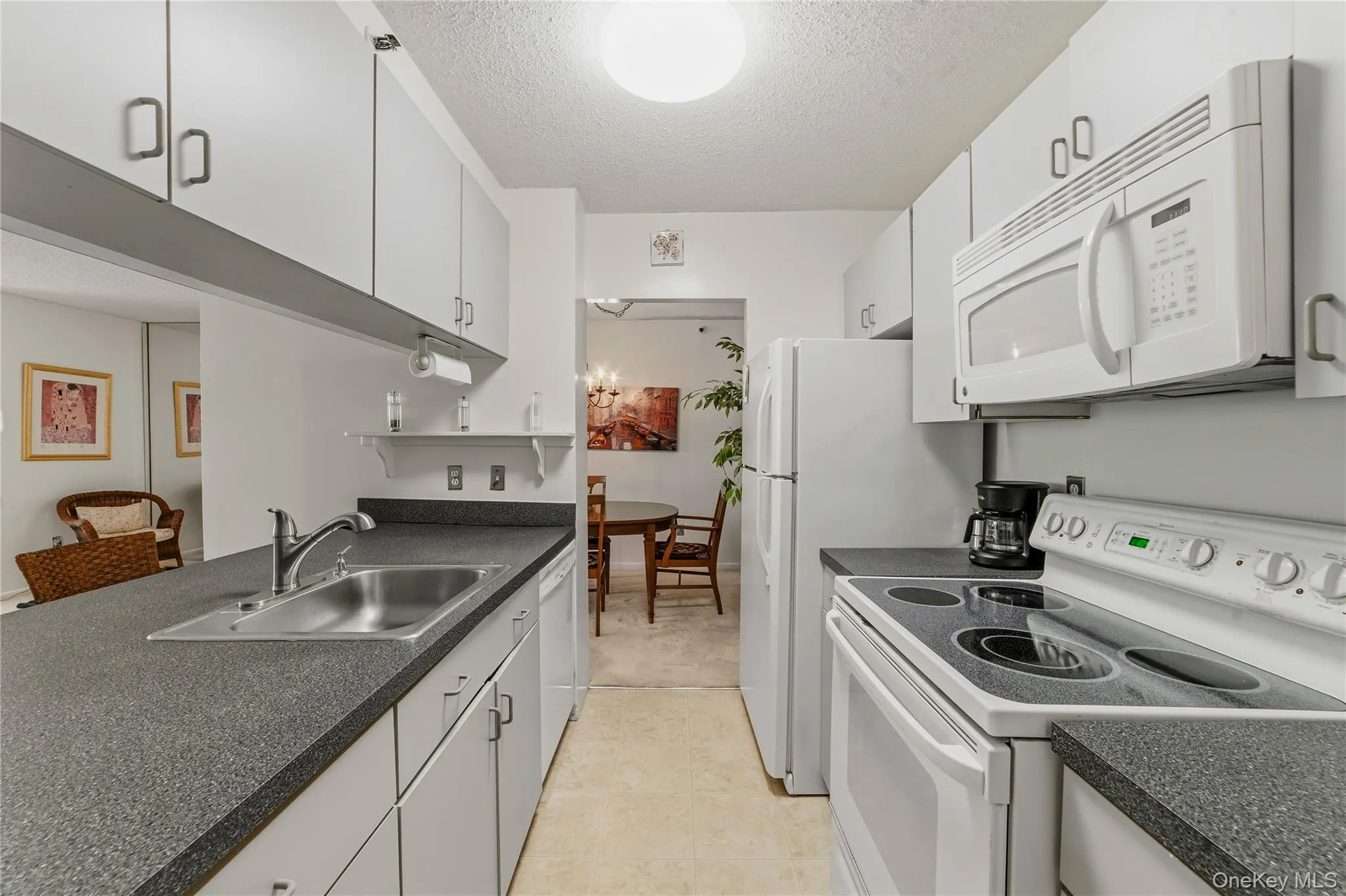 25 Rockledge Avenue, White Plains, NY, 1 Bedroom Bedrooms, 5 Rooms Rooms,1 BathroomBathrooms,Residential,For Rent,Rockledge,0,1007028 25 Rockledge Avenue, White Plains, NY, 1 Bedroom Bedrooms, 5 Rooms Rooms,1 BathroomBathrooms,Residential,For Rent,Rockledge,0,1007028