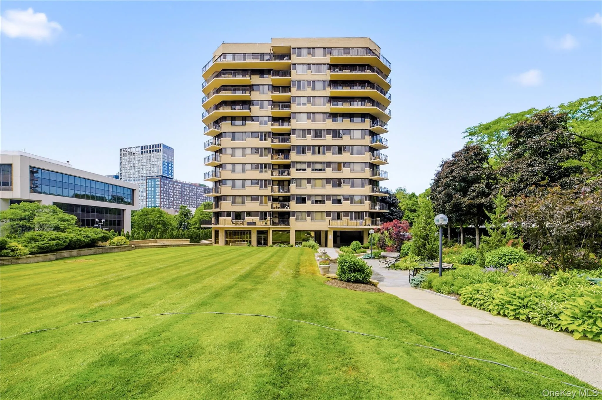 25 Rockledge Avenue, White Plains, NY, 1 Bedroom Bedrooms, 5 Rooms Rooms,1 BathroomBathrooms,Residential,For Rent,Rockledge,0,1007028 25 Rockledge Avenue, White Plains, NY, 1 Bedroom Bedrooms, 5 Rooms Rooms,1 BathroomBathrooms,Residential,For Rent,Rockledge,0,1007028