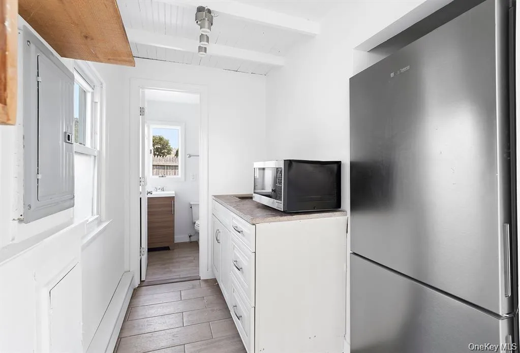 35 b Gardners Lane, Southampton, NY, 4 Bedrooms Bedrooms, 8 Rooms Rooms,5 BathroomsBathrooms,Residential Lease,For Rent,Gardners,0,1007030 35 b Gardners Lane, Southampton, NY, 4 Bedrooms Bedrooms, 8 Rooms Rooms,5 BathroomsBathrooms,Residential Lease,For Rent,Gardners,0,1007030