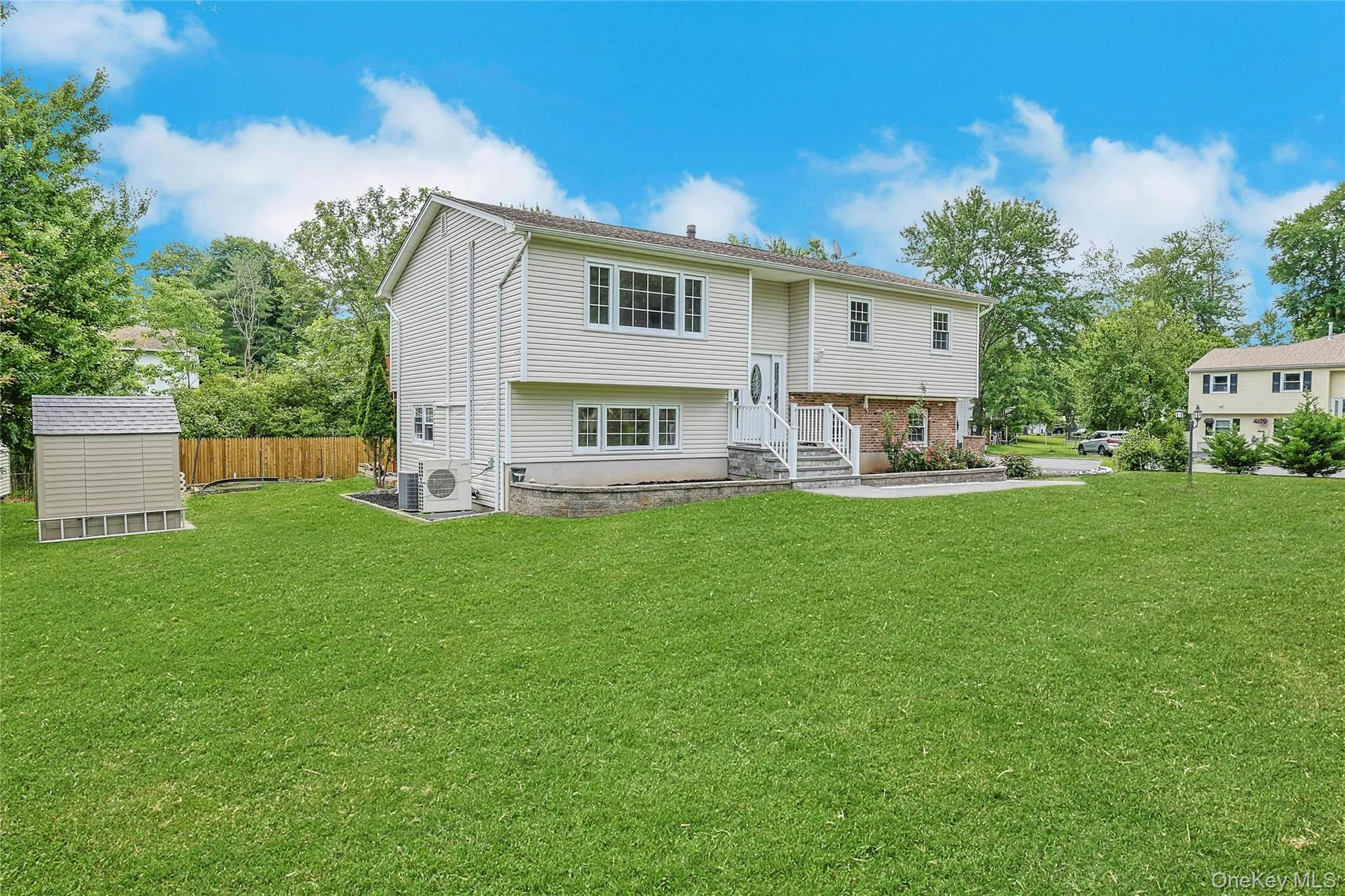 17 Quaspeak Road, Clarkstown, NY, 5 Bedrooms Bedrooms, 9 Rooms Rooms,3 BathroomsBathrooms,Residential,For Rent,Quaspeak,0,1007035 17 Quaspeak Road, Clarkstown, NY, 5 Bedrooms Bedrooms, 9 Rooms Rooms,3 BathroomsBathrooms,Residential,For Rent,Quaspeak,0,1007035
