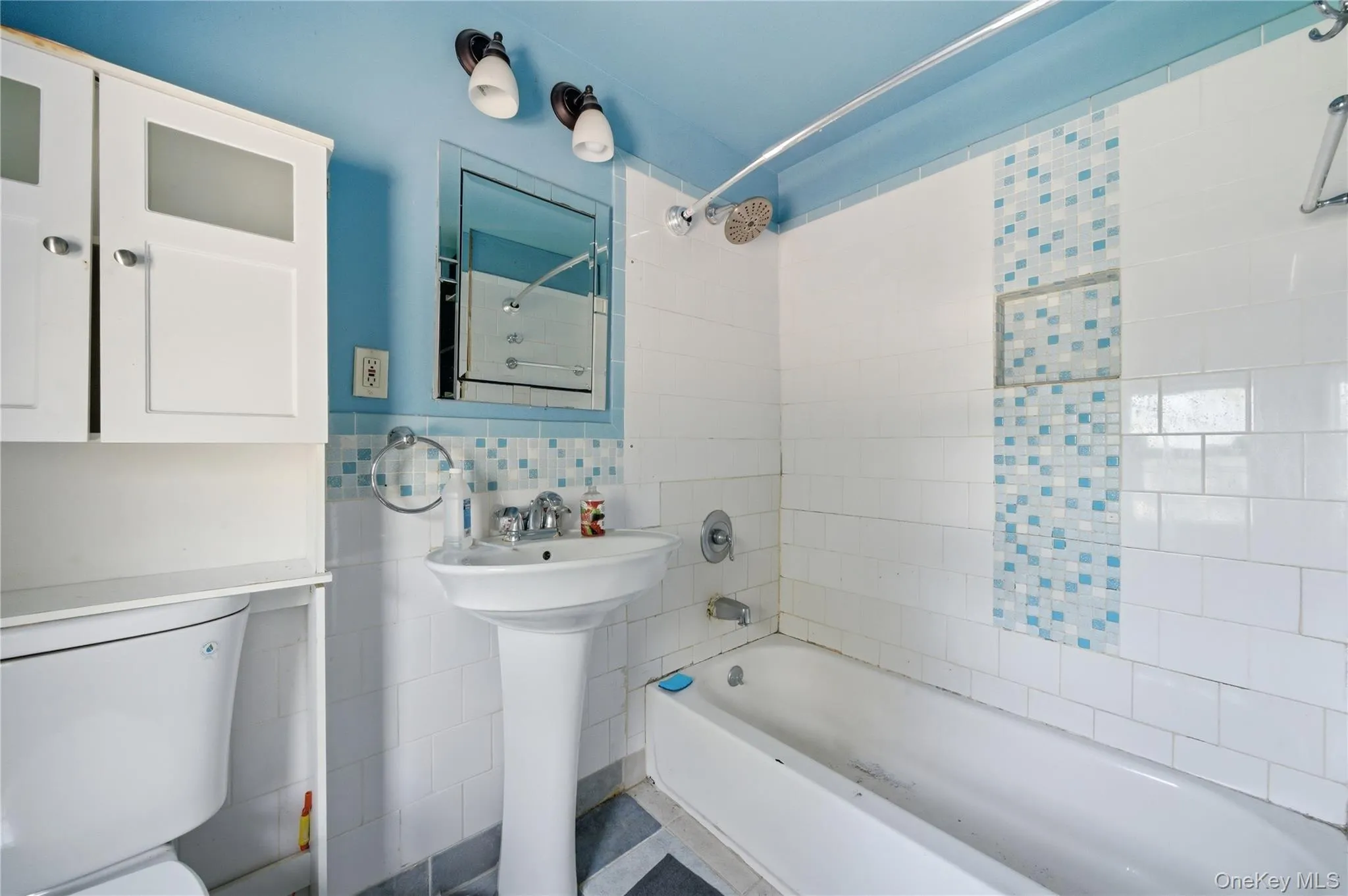 606 Irene Street, Hempstead, NY, 3 Bedrooms Bedrooms, 7 Rooms Rooms,2 BathroomsBathrooms,Residential,For Rent,Irene,0,1007042 606 Irene Street, Hempstead, NY, 3 Bedrooms Bedrooms, 7 Rooms Rooms,2 BathroomsBathrooms,Residential,For Rent,Irene,0,1007042