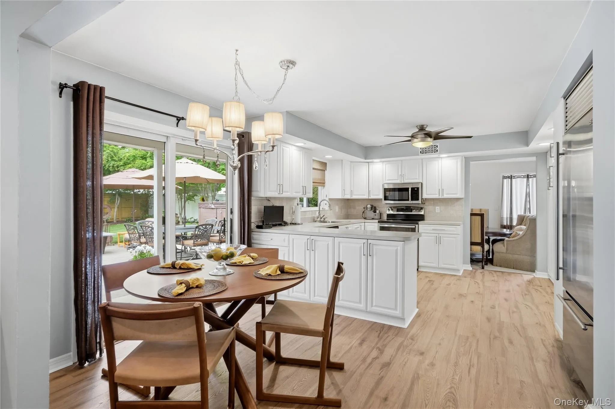 16 Wildwood Court, Islip, NY, 5 Bedrooms Bedrooms, 9 Rooms Rooms,4 BathroomsBathrooms,Residential,For Rent,Wildwood,0,1007043 16 Wildwood Court, Islip, NY, 5 Bedrooms Bedrooms, 9 Rooms Rooms,4 BathroomsBathrooms,Residential,For Rent,Wildwood,0,1007043