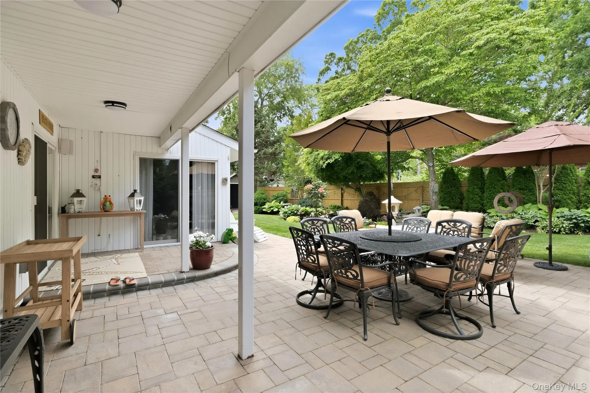 16 Wildwood Court, Islip, NY, 5 Bedrooms Bedrooms, 9 Rooms Rooms,4 BathroomsBathrooms,Residential,For Rent,Wildwood,0,1007043 16 Wildwood Court, Islip, NY, 5 Bedrooms Bedrooms, 9 Rooms Rooms,4 BathroomsBathrooms,Residential,For Rent,Wildwood,0,1007043