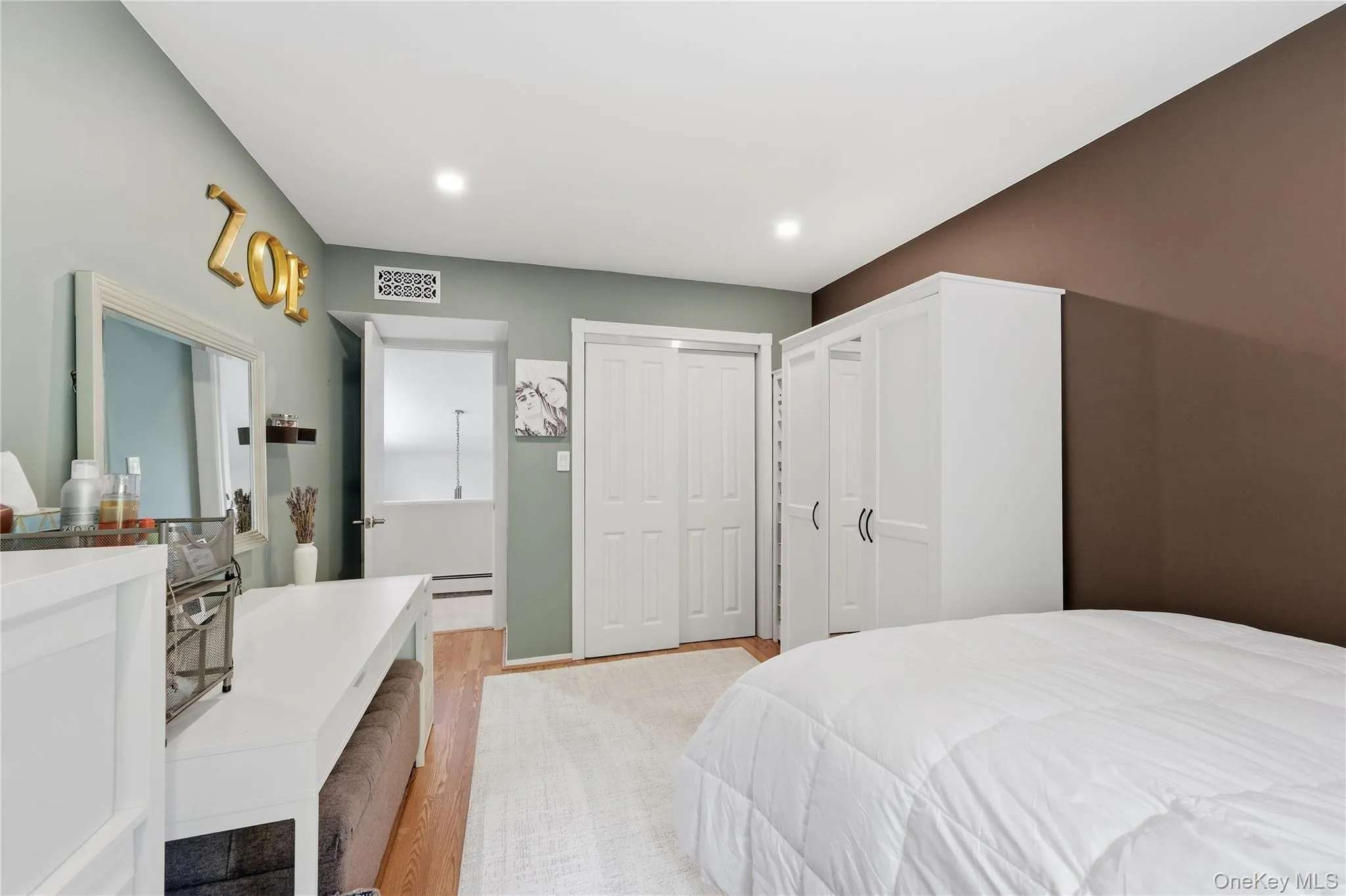 16 Wildwood Court, Islip, NY, 5 Bedrooms Bedrooms, 9 Rooms Rooms,4 BathroomsBathrooms,Residential,For Rent,Wildwood,0,1007043 16 Wildwood Court, Islip, NY, 5 Bedrooms Bedrooms, 9 Rooms Rooms,4 BathroomsBathrooms,Residential,For Rent,Wildwood,0,1007043
