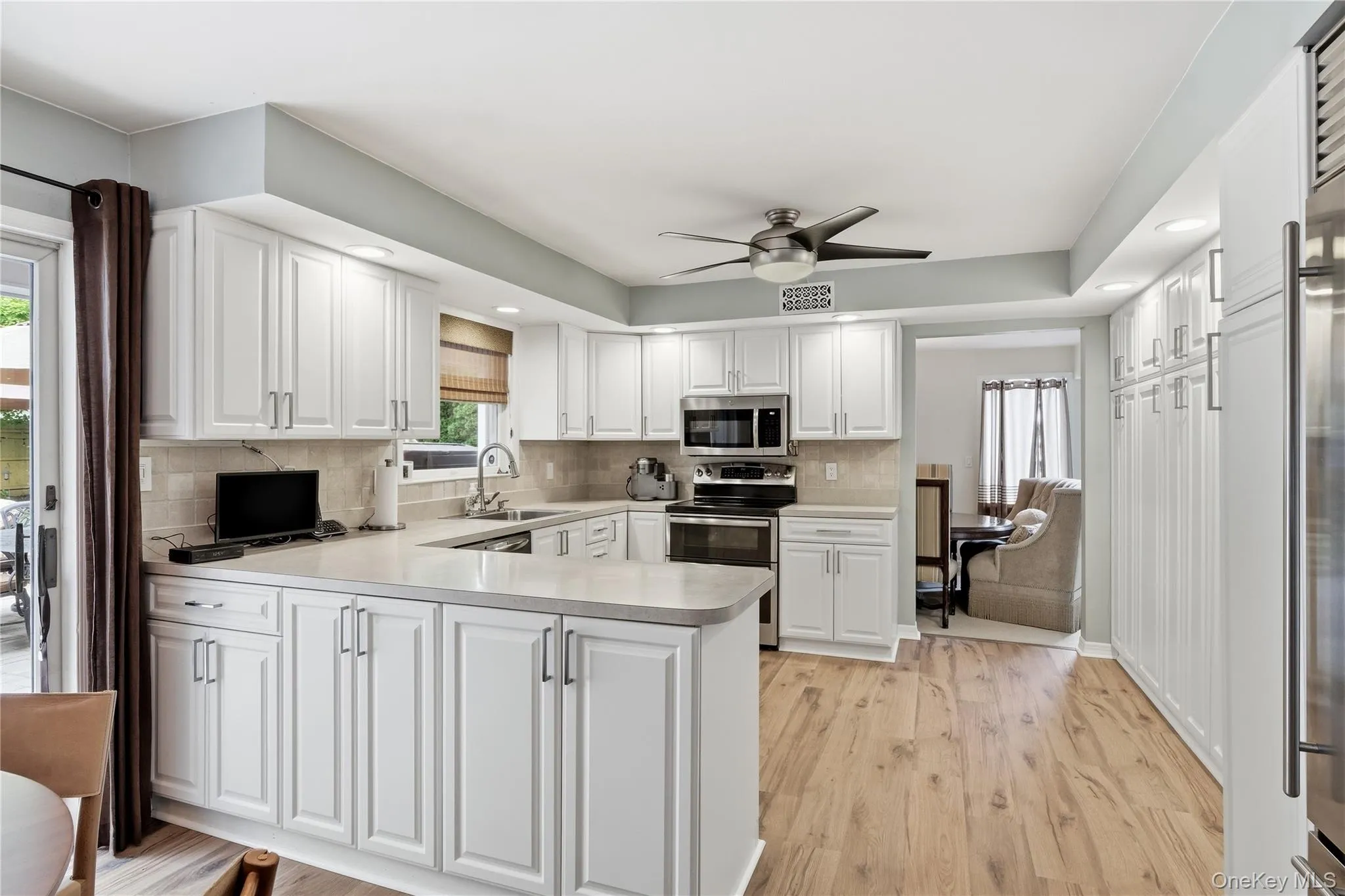 16 Wildwood Court, Islip, NY, 5 Bedrooms Bedrooms, 9 Rooms Rooms,4 BathroomsBathrooms,Residential,For Rent,Wildwood,0,1007043 16 Wildwood Court, Islip, NY, 5 Bedrooms Bedrooms, 9 Rooms Rooms,4 BathroomsBathrooms,Residential,For Rent,Wildwood,0,1007043