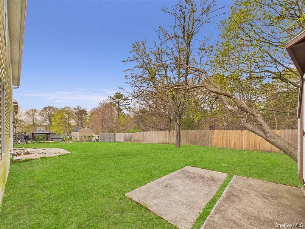 613 Bourdois Avenue, Brookhaven, NY, 4 Bedrooms Bedrooms, 10 Rooms Rooms,3 BathroomsBathrooms,Residential,For Rent,Bourdois,0,1007047 613 Bourdois Avenue, Brookhaven, NY, 4 Bedrooms Bedrooms, 10 Rooms Rooms,3 BathroomsBathrooms,Residential,For Rent,Bourdois,0,1007047