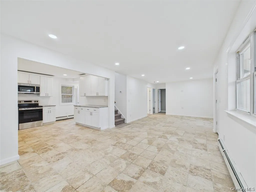 613 Bourdois Avenue, Brookhaven, NY, 4 Bedrooms Bedrooms, 10 Rooms Rooms,3 BathroomsBathrooms,Residential,For Rent,Bourdois,0,1007047 613 Bourdois Avenue, Brookhaven, NY, 4 Bedrooms Bedrooms, 10 Rooms Rooms,3 BathroomsBathrooms,Residential,For Rent,Bourdois,0,1007047