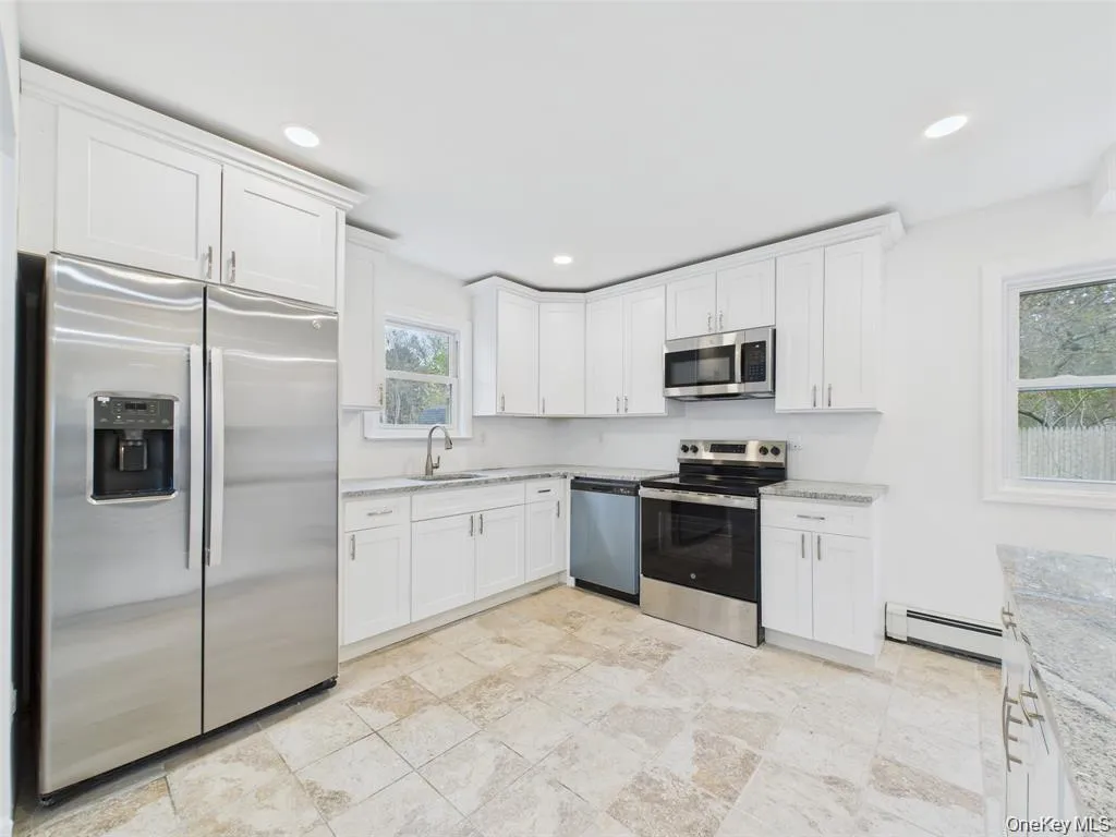 613 Bourdois Avenue, Brookhaven, NY, 4 Bedrooms Bedrooms, 10 Rooms Rooms,3 BathroomsBathrooms,Residential,For Rent,Bourdois,0,1007047 613 Bourdois Avenue, Brookhaven, NY, 4 Bedrooms Bedrooms, 10 Rooms Rooms,3 BathroomsBathrooms,Residential,For Rent,Bourdois,0,1007047
