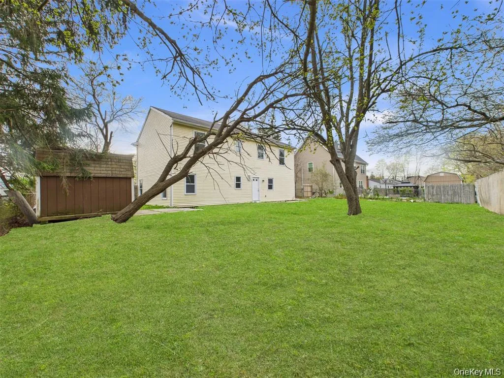 613 Bourdois Avenue, Brookhaven, NY, 4 Bedrooms Bedrooms, 10 Rooms Rooms,3 BathroomsBathrooms,Residential,For Rent,Bourdois,0,1007047 613 Bourdois Avenue, Brookhaven, NY, 4 Bedrooms Bedrooms, 10 Rooms Rooms,3 BathroomsBathrooms,Residential,For Rent,Bourdois,0,1007047