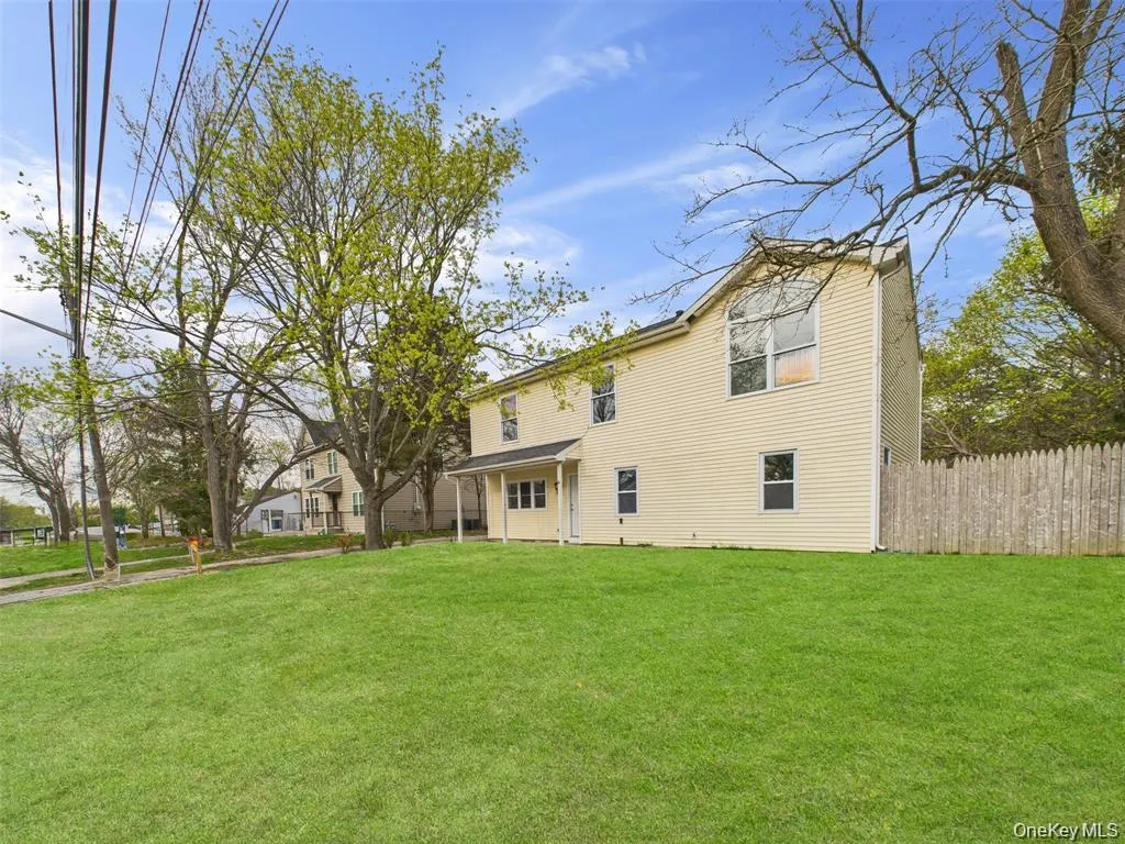 613 Bourdois Avenue, Brookhaven, NY, 4 Bedrooms Bedrooms, 10 Rooms Rooms,3 BathroomsBathrooms,Residential,For Rent,Bourdois,0,1007047 613 Bourdois Avenue, Brookhaven, NY, 4 Bedrooms Bedrooms, 10 Rooms Rooms,3 BathroomsBathrooms,Residential,For Rent,Bourdois,0,1007047