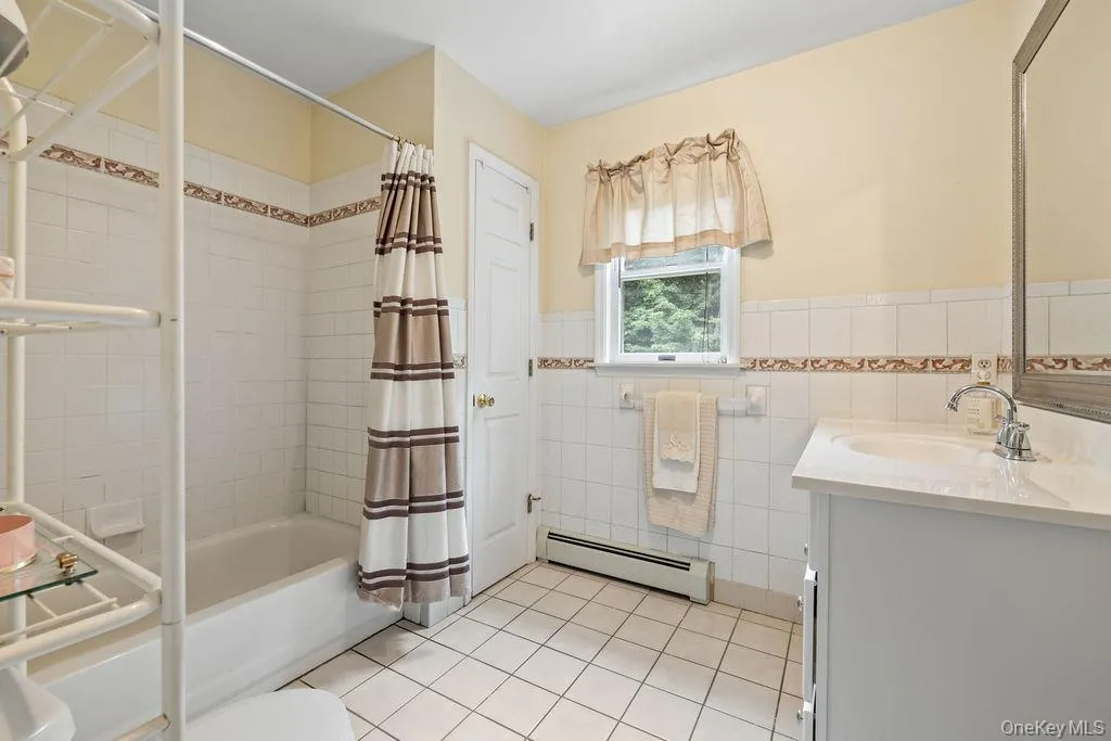 34 Marietta Drive, Ramapo, NY, 5 Bedrooms Bedrooms, 3 Rooms Rooms,3 BathroomsBathrooms,Residential,For Rent,Marietta,0,1007048 34 Marietta Drive, Ramapo, NY, 5 Bedrooms Bedrooms, 3 Rooms Rooms,3 BathroomsBathrooms,Residential,For Rent,Marietta,0,1007048