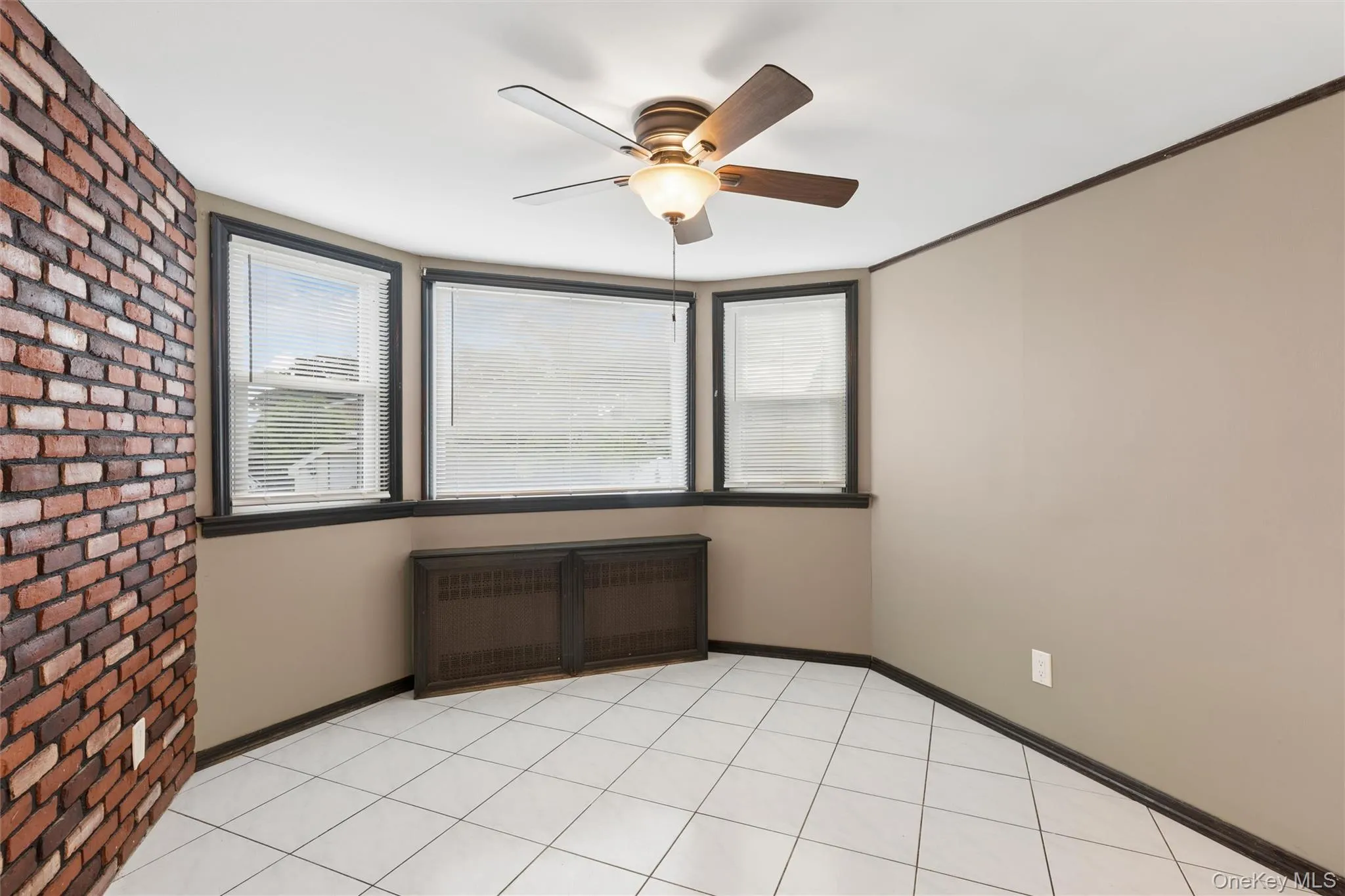 3962 Hahn Avenue, Hempstead, NY, 4 Bedrooms Bedrooms, 7 Rooms Rooms,3 BathroomsBathrooms,Residential,For Rent,Hahn,0,1007049 3962 Hahn Avenue, Hempstead, NY, 4 Bedrooms Bedrooms, 7 Rooms Rooms,3 BathroomsBathrooms,Residential,For Rent,Hahn,0,1007049