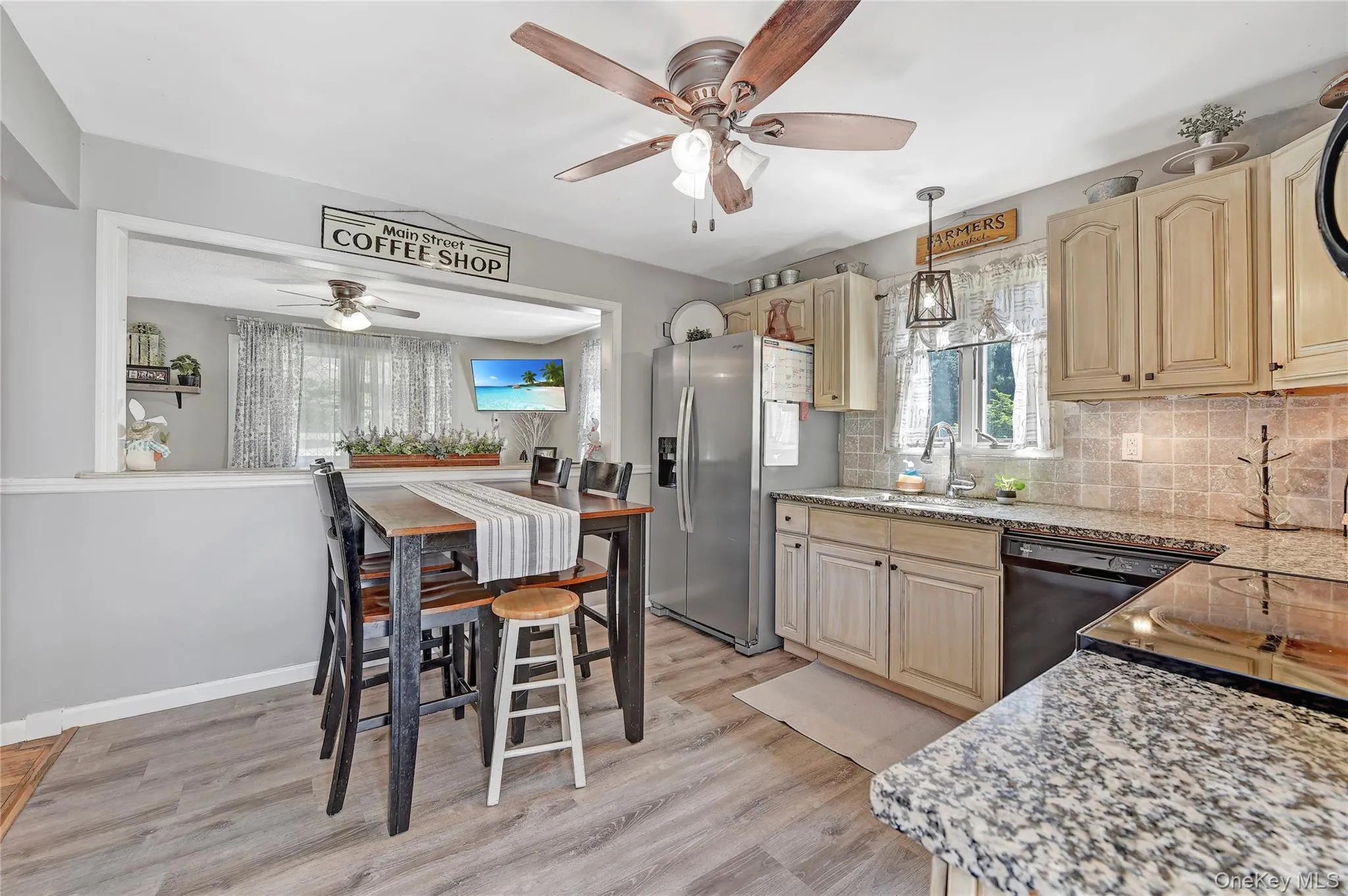 145 South Street, Marlboro, NY, 3 Bedrooms Bedrooms, 5 Rooms Rooms,1 BathroomBathrooms,Residential,For Rent,South,0,1007051 145 South Street, Marlboro, NY, 3 Bedrooms Bedrooms, 5 Rooms Rooms,1 BathroomBathrooms,Residential,For Rent,South,0,1007051