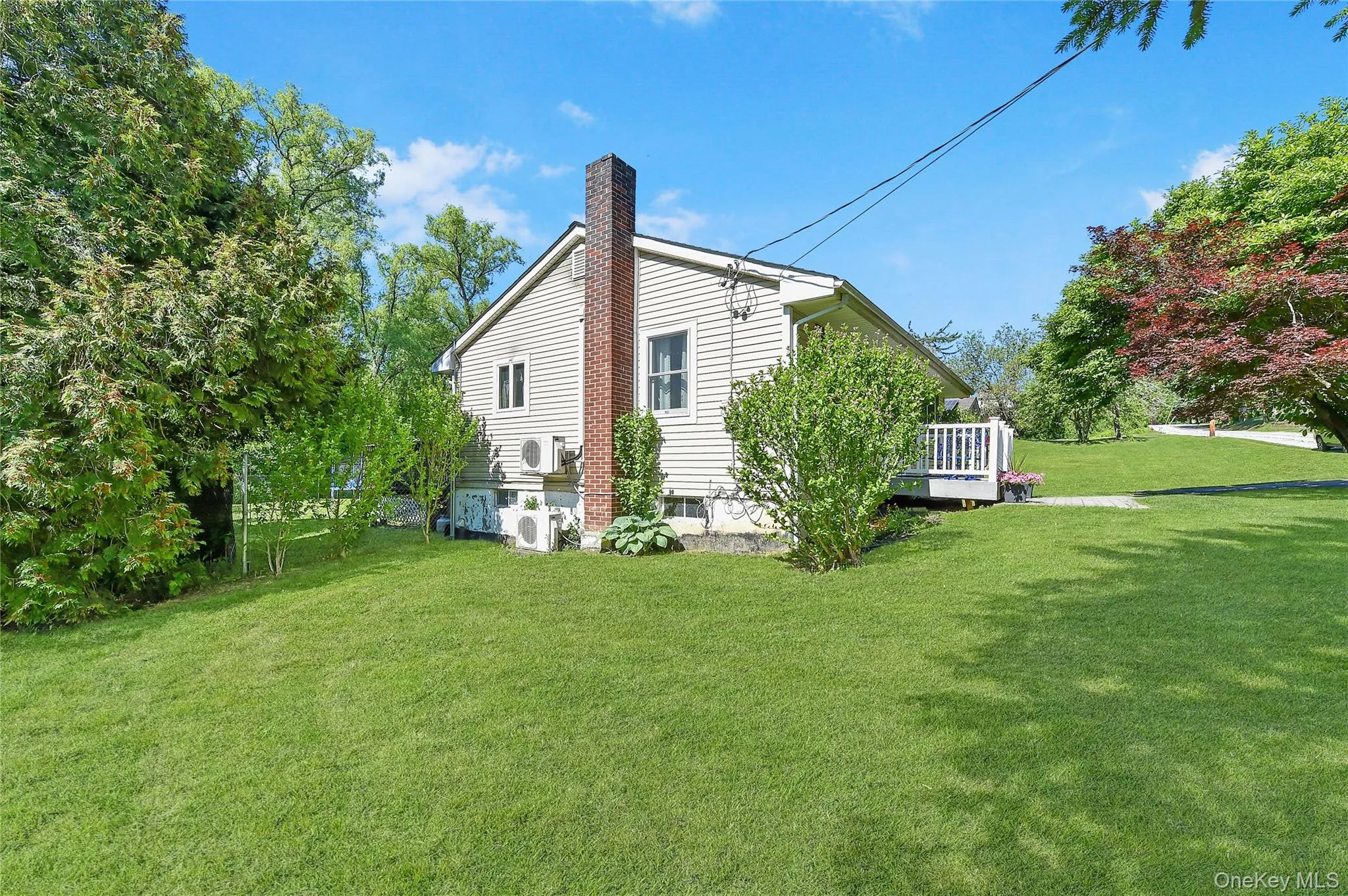 145 South Street, Marlboro, NY, 3 Bedrooms Bedrooms, 5 Rooms Rooms,1 BathroomBathrooms,Residential,For Rent,South,0,1007051 145 South Street, Marlboro, NY, 3 Bedrooms Bedrooms, 5 Rooms Rooms,1 BathroomBathrooms,Residential,For Rent,South,0,1007051
