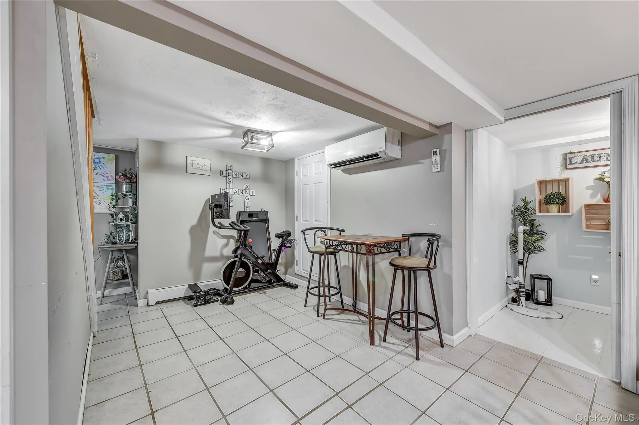 145 South Street, Marlboro, NY, 3 Bedrooms Bedrooms, 5 Rooms Rooms,1 BathroomBathrooms,Residential,For Rent,South,0,1007051 145 South Street, Marlboro, NY, 3 Bedrooms Bedrooms, 5 Rooms Rooms,1 BathroomBathrooms,Residential,For Rent,South,0,1007051