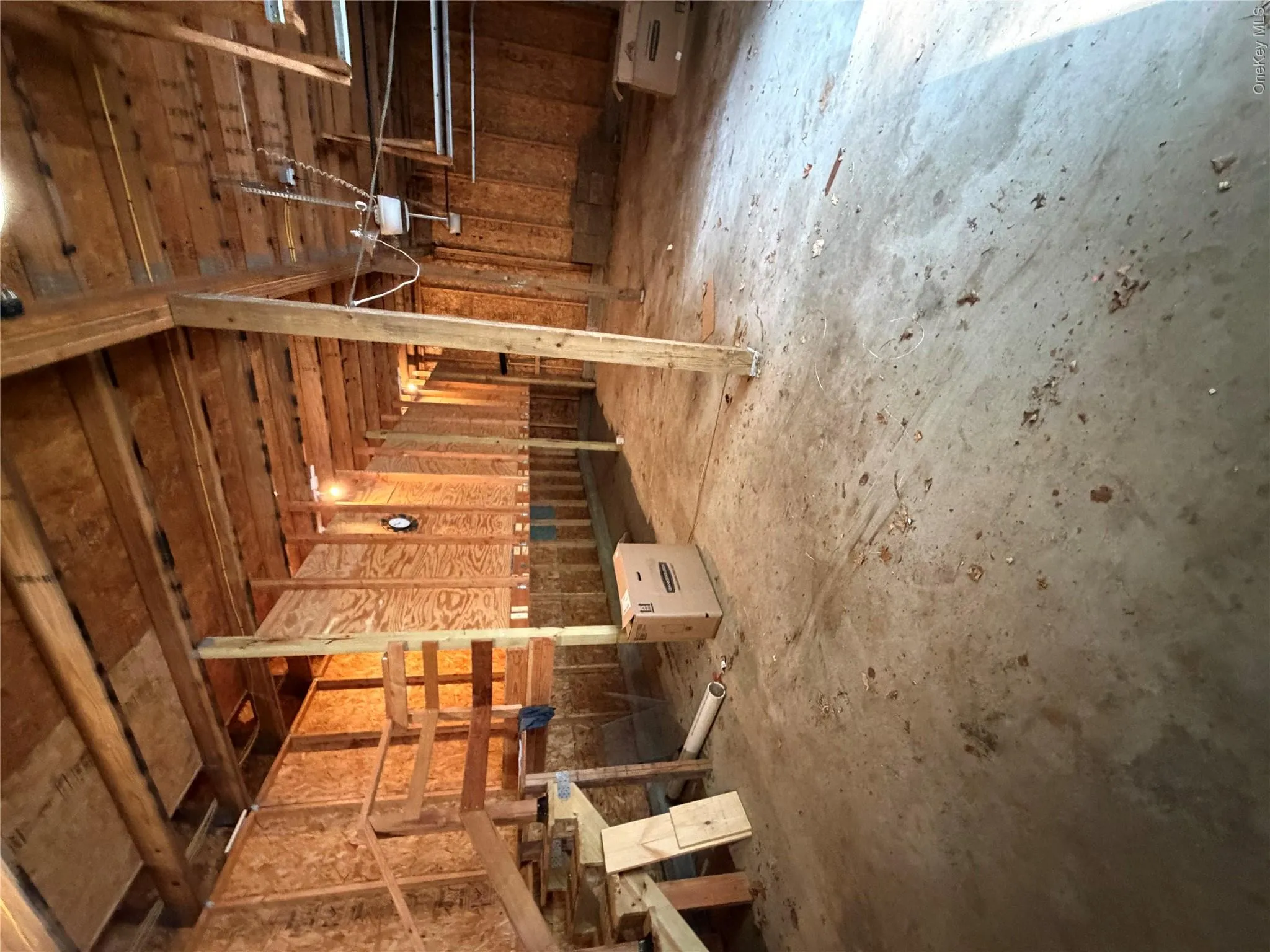 Detached garage. 24' ceiling once sub floor ceiing is removed. Detached garage. 24' ceiling once sub floor ceiing is removed.