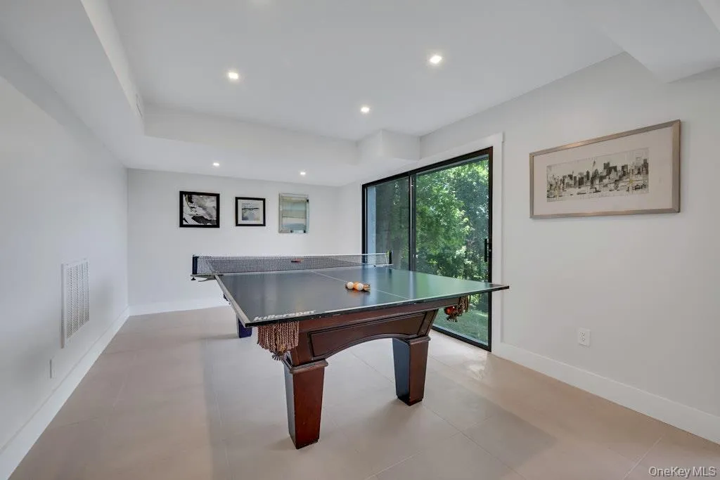 35 Walden Road, Mount Pleasant, NY, 6 Bedrooms Bedrooms, 12 Rooms Rooms,4 BathroomsBathrooms,Residential,For Rent,Walden,0,1007053 35 Walden Road, Mount Pleasant, NY, 6 Bedrooms Bedrooms, 12 Rooms Rooms,4 BathroomsBathrooms,Residential,For Rent,Walden,0,1007053