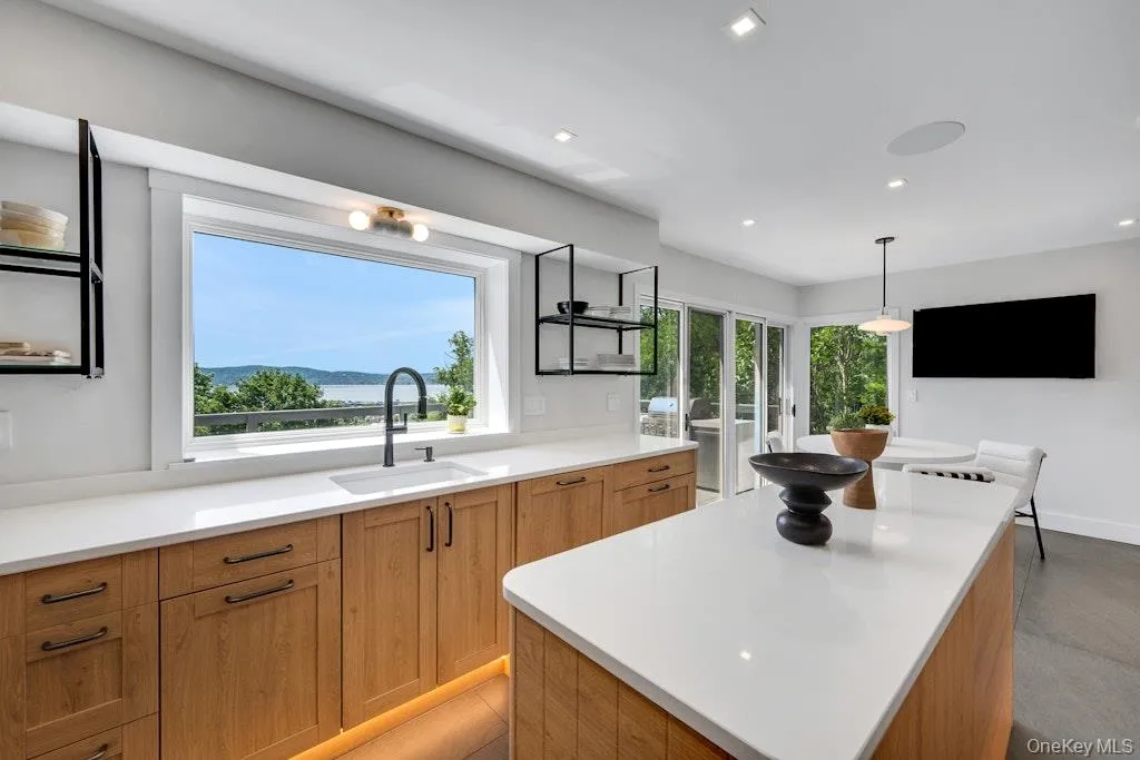 35 Walden Road, Mount Pleasant, NY, 6 Bedrooms Bedrooms, 12 Rooms Rooms,4 BathroomsBathrooms,Residential,For Rent,Walden,0,1007053 35 Walden Road, Mount Pleasant, NY, 6 Bedrooms Bedrooms, 12 Rooms Rooms,4 BathroomsBathrooms,Residential,For Rent,Walden,0,1007053