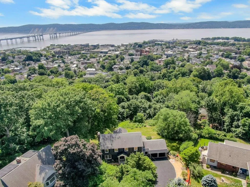 35 Walden Road, Mount Pleasant, NY, 6 Bedrooms Bedrooms, 12 Rooms Rooms,4 BathroomsBathrooms,Residential,For Rent,Walden,0,1007053 35 Walden Road, Mount Pleasant, NY, 6 Bedrooms Bedrooms, 12 Rooms Rooms,4 BathroomsBathrooms,Residential,For Rent,Walden,0,1007053