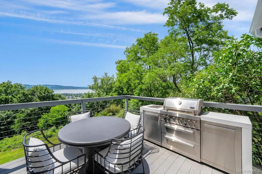 35 Walden Road, Mount Pleasant, NY, 6 Bedrooms Bedrooms, 12 Rooms Rooms,4 BathroomsBathrooms,Residential,For Rent,Walden,0,1007053 35 Walden Road, Mount Pleasant, NY, 6 Bedrooms Bedrooms, 12 Rooms Rooms,4 BathroomsBathrooms,Residential,For Rent,Walden,0,1007053