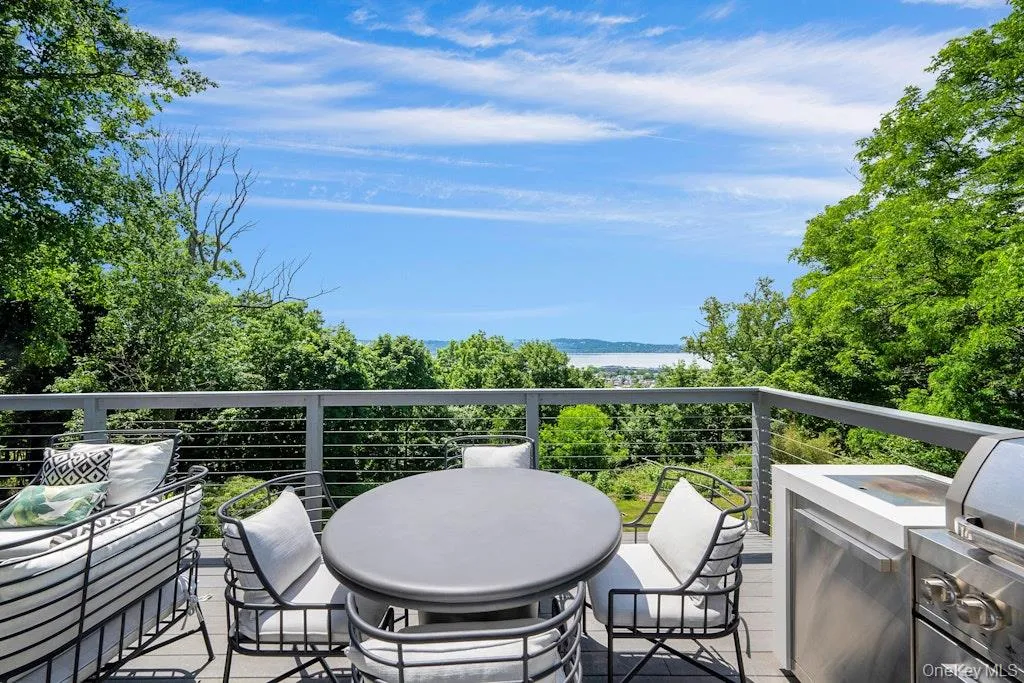 35 Walden Road, Mount Pleasant, NY, 6 Bedrooms Bedrooms, 12 Rooms Rooms,4 BathroomsBathrooms,Residential,For Rent,Walden,0,1007053 35 Walden Road, Mount Pleasant, NY, 6 Bedrooms Bedrooms, 12 Rooms Rooms,4 BathroomsBathrooms,Residential,For Rent,Walden,0,1007053