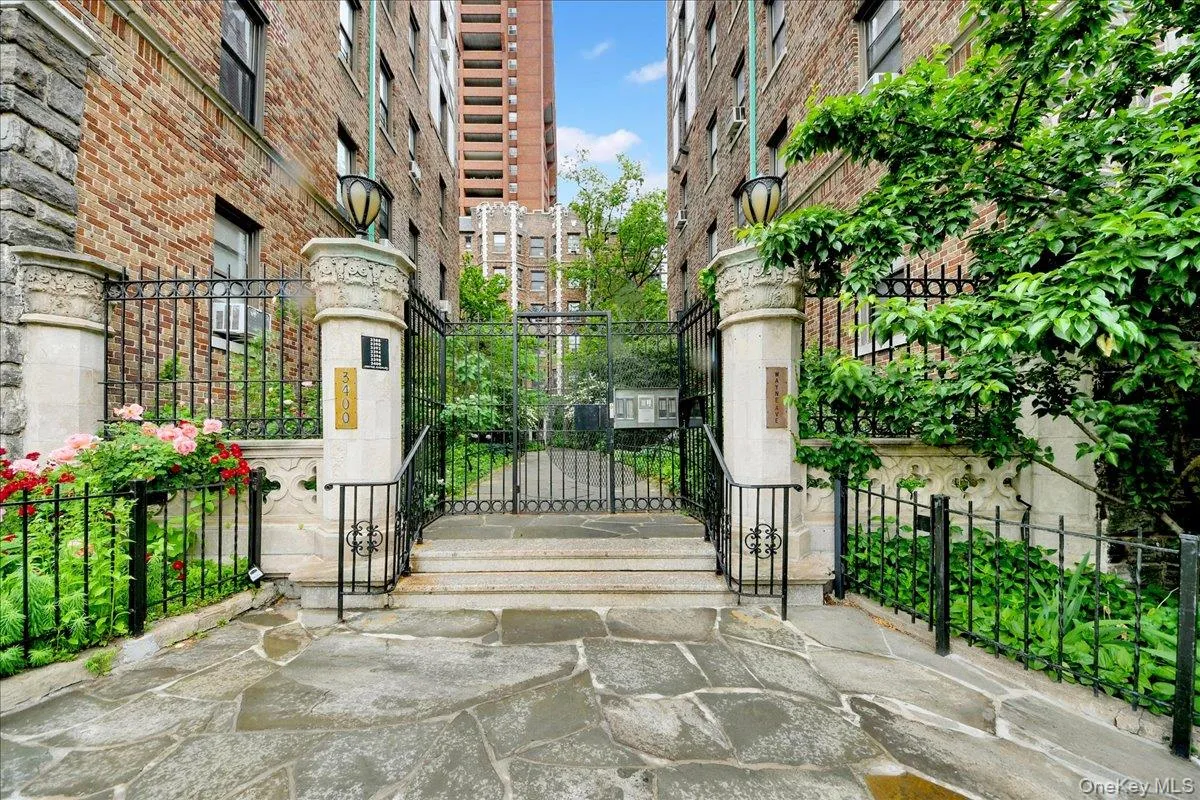 3398 Wayne Avenue, New York, NY, 1 Bedroom Bedrooms, 3 Rooms Rooms,1 BathroomBathrooms,Residential,For Rent,Wayne,0,1007054 3398 Wayne Avenue, New York, NY, 1 Bedroom Bedrooms, 3 Rooms Rooms,1 BathroomBathrooms,Residential,For Rent,Wayne,0,1007054