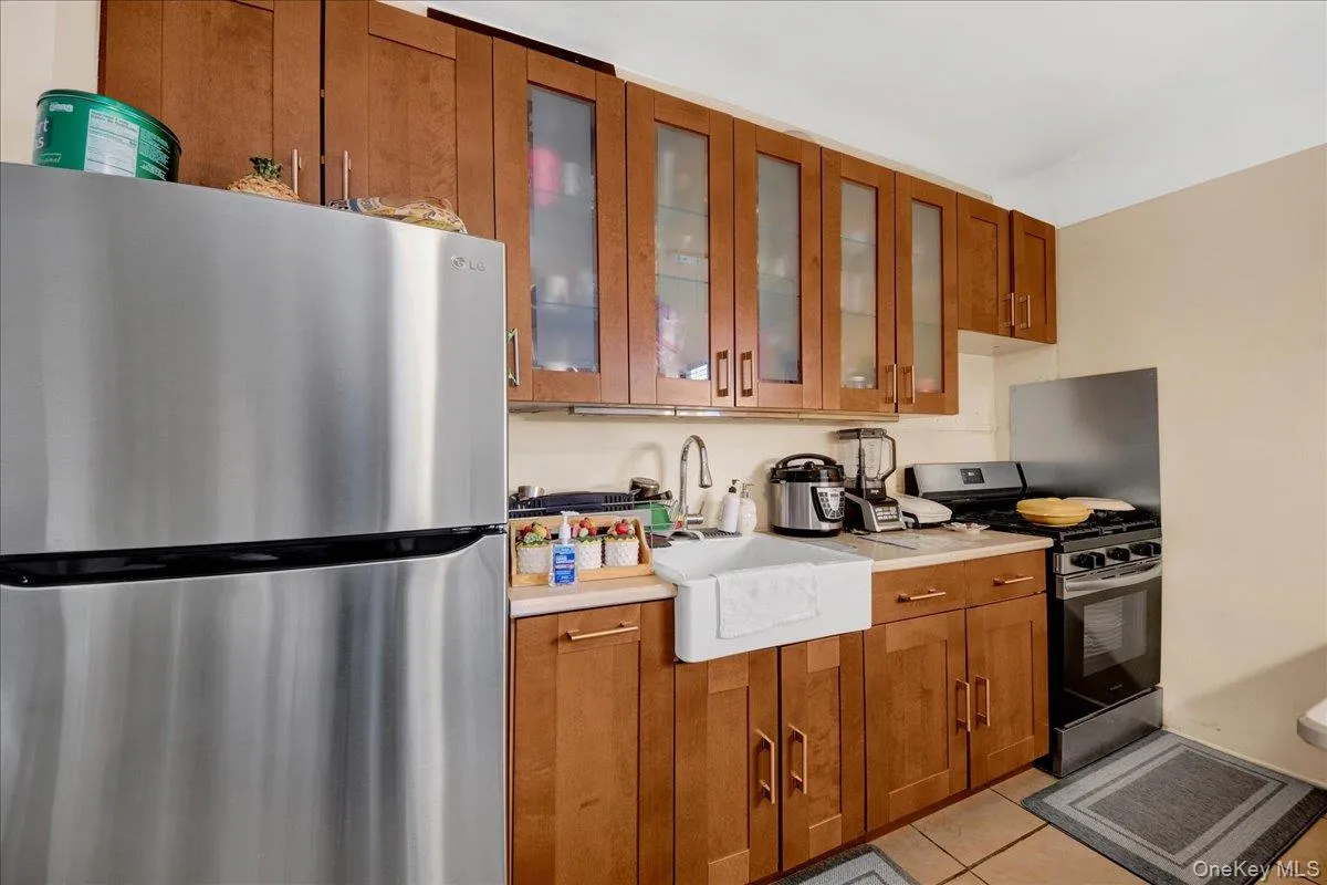 3398 Wayne Avenue, New York, NY, 1 Bedroom Bedrooms, 3 Rooms Rooms,1 BathroomBathrooms,Residential,For Rent,Wayne,0,1007054 3398 Wayne Avenue, New York, NY, 1 Bedroom Bedrooms, 3 Rooms Rooms,1 BathroomBathrooms,Residential,For Rent,Wayne,0,1007054