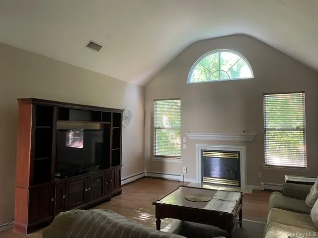 87 Summerfield Drive, Brookhaven, NY, 3 Bedrooms Bedrooms, 6 Rooms Rooms,2 BathroomsBathrooms,Residential,For Rent,Summerfield,0,1007056 87 Summerfield Drive, Brookhaven, NY, 3 Bedrooms Bedrooms, 6 Rooms Rooms,2 BathroomsBathrooms,Residential,For Rent,Summerfield,0,1007056