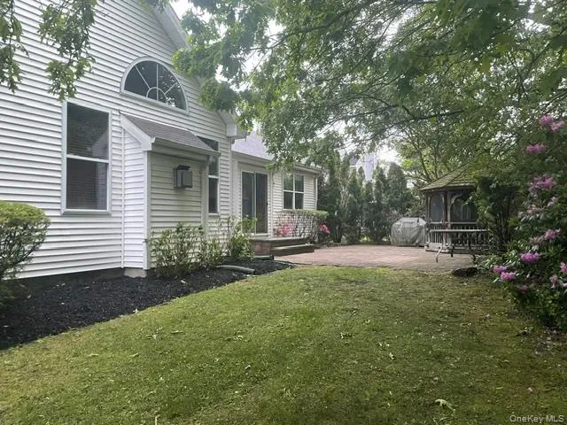 87 Summerfield Drive, Brookhaven, NY, 3 Bedrooms Bedrooms, 6 Rooms Rooms,2 BathroomsBathrooms,Residential,For Rent,Summerfield,0,1007056 87 Summerfield Drive, Brookhaven, NY, 3 Bedrooms Bedrooms, 6 Rooms Rooms,2 BathroomsBathrooms,Residential,For Rent,Summerfield,0,1007056