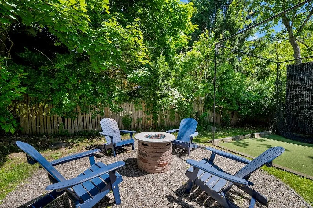 12 Webb Road, Mount Pleasant, NY, 5 Bedrooms Bedrooms, 10 Rooms Rooms,3 BathroomsBathrooms,Residential,For Rent,Webb,0,1007061 12 Webb Road, Mount Pleasant, NY, 5 Bedrooms Bedrooms, 10 Rooms Rooms,3 BathroomsBathrooms,Residential,For Rent,Webb,0,1007061