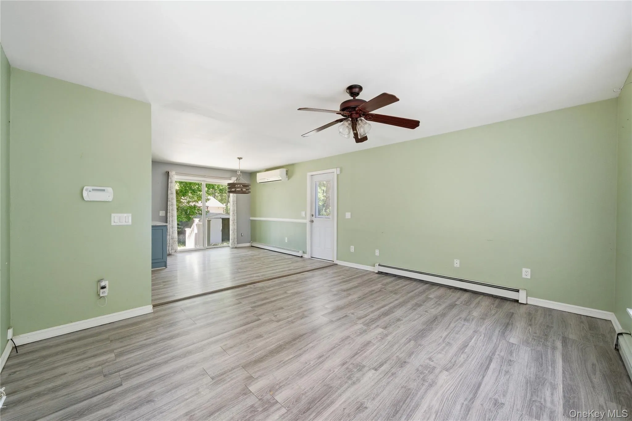 103 Hampton Avenue, Brookhaven, NY, 3 Bedrooms Bedrooms, 6 Rooms Rooms,1 BathroomBathrooms,Residential,For Rent,Hampton,0,1007063 103 Hampton Avenue, Brookhaven, NY, 3 Bedrooms Bedrooms, 6 Rooms Rooms,1 BathroomBathrooms,Residential,For Rent,Hampton,0,1007063