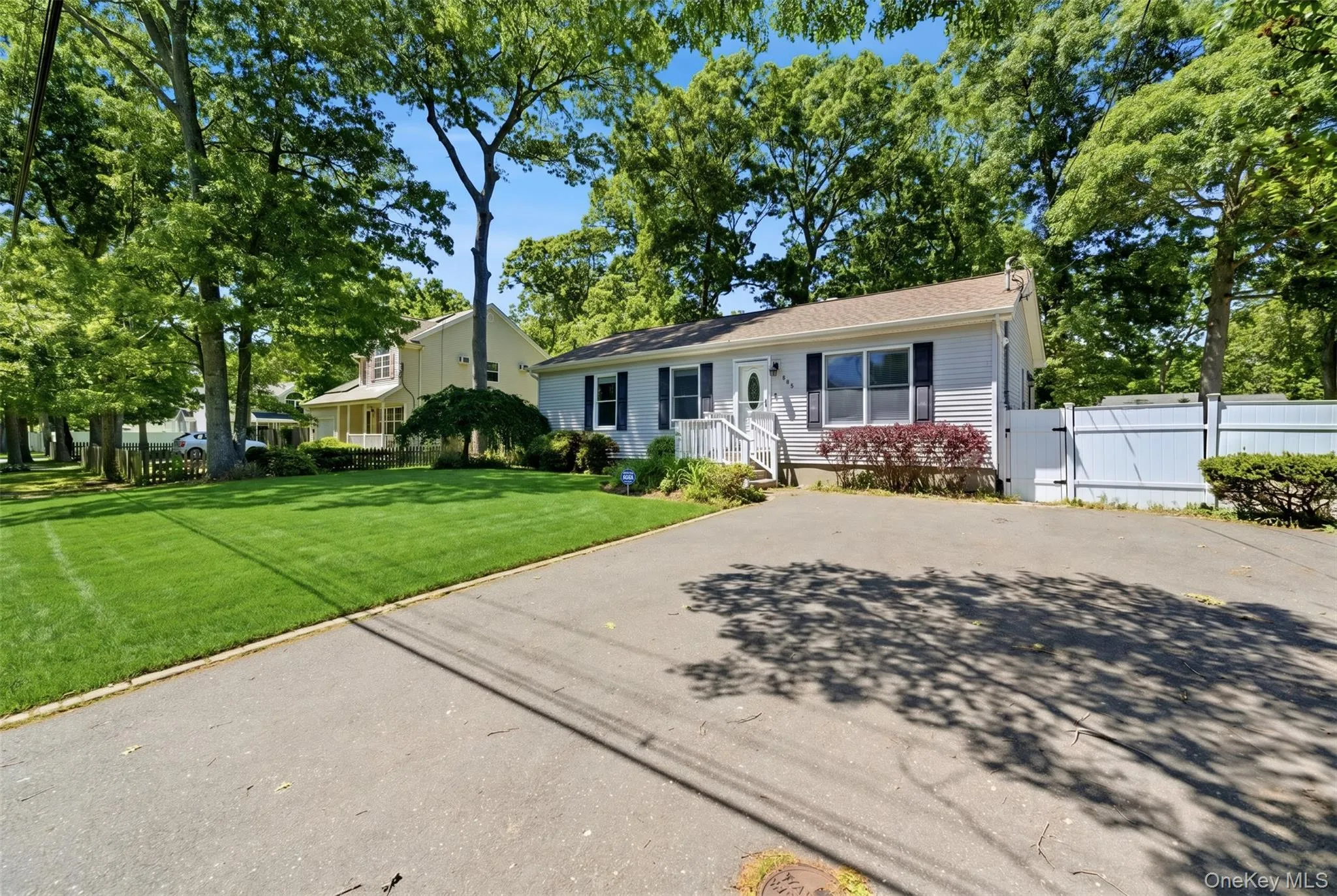 103 Hampton Avenue, Brookhaven, NY, 3 Bedrooms Bedrooms, 6 Rooms Rooms,1 BathroomBathrooms,Residential,For Rent,Hampton,0,1007063 103 Hampton Avenue, Brookhaven, NY, 3 Bedrooms Bedrooms, 6 Rooms Rooms,1 BathroomBathrooms,Residential,For Rent,Hampton,0,1007063