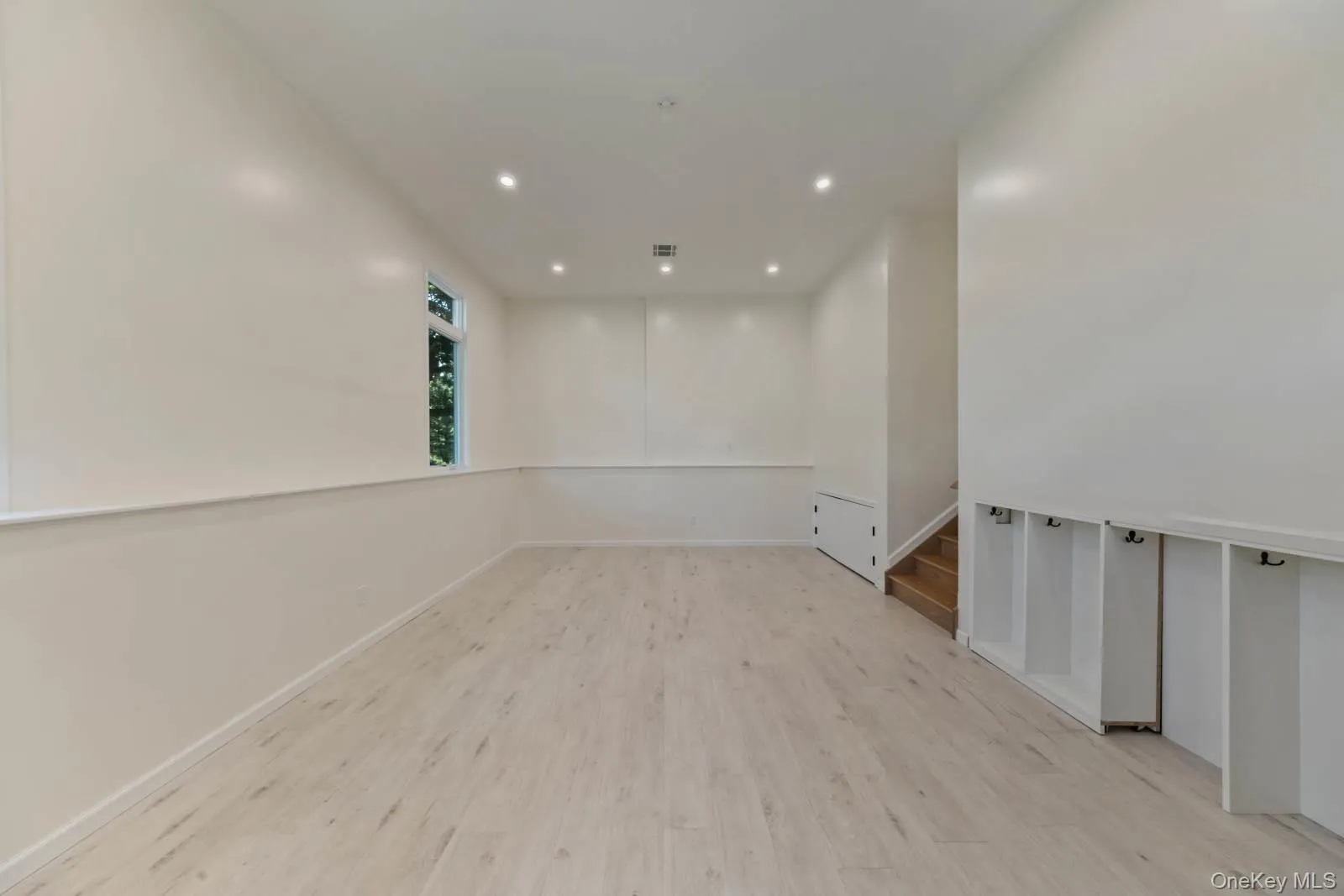10 Demarest Road, Ramapo, NY, 6 Bedrooms Bedrooms, 14 Rooms Rooms,3 BathroomsBathrooms,Residential,For Rent,Demarest,0,1007064 10 Demarest Road, Ramapo, NY, 6 Bedrooms Bedrooms, 14 Rooms Rooms,3 BathroomsBathrooms,Residential,For Rent,Demarest,0,1007064