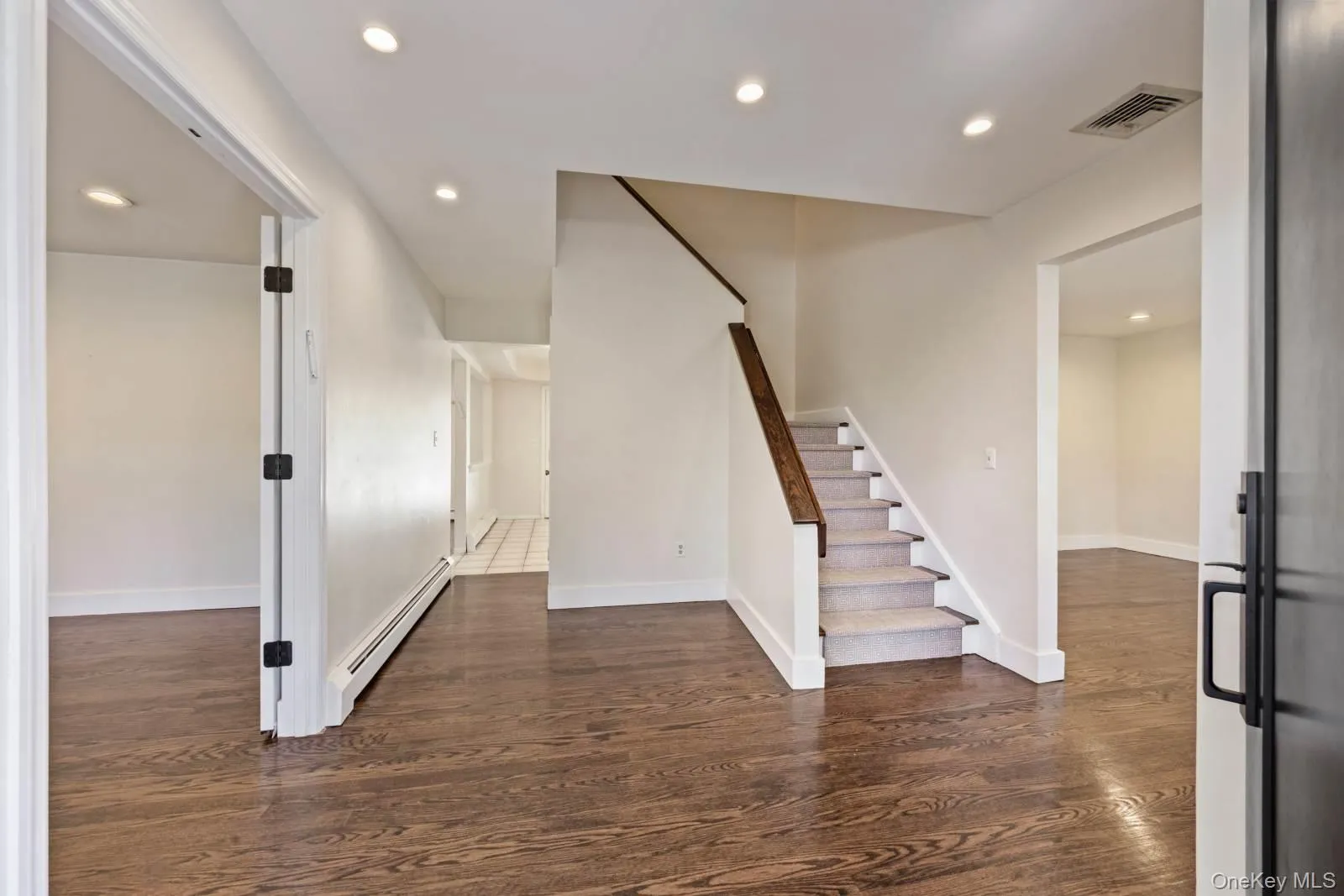 10 Demarest Road, Ramapo, NY, 6 Bedrooms Bedrooms, 14 Rooms Rooms,3 BathroomsBathrooms,Residential,For Rent,Demarest,0,1007064 10 Demarest Road, Ramapo, NY, 6 Bedrooms Bedrooms, 14 Rooms Rooms,3 BathroomsBathrooms,Residential,For Rent,Demarest,0,1007064