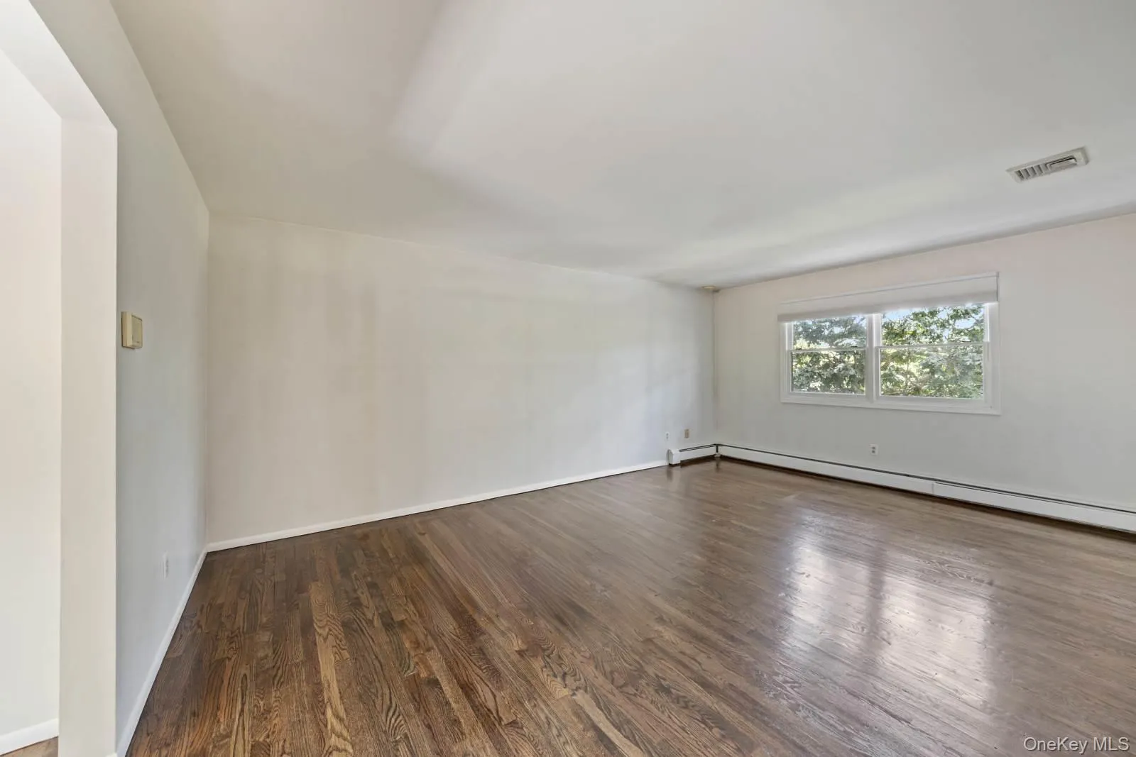 10 Demarest Road, Ramapo, NY, 6 Bedrooms Bedrooms, 14 Rooms Rooms,3 BathroomsBathrooms,Residential,For Rent,Demarest,0,1007064 10 Demarest Road, Ramapo, NY, 6 Bedrooms Bedrooms, 14 Rooms Rooms,3 BathroomsBathrooms,Residential,For Rent,Demarest,0,1007064