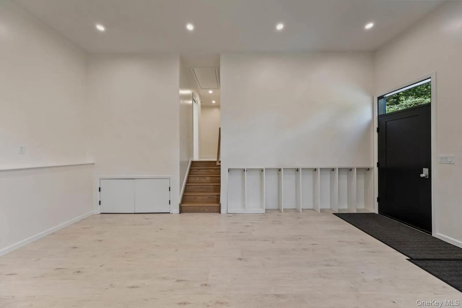 10 Demarest Road, Ramapo, NY, 6 Bedrooms Bedrooms, 14 Rooms Rooms,3 BathroomsBathrooms,Residential,For Rent,Demarest,0,1007064 10 Demarest Road, Ramapo, NY, 6 Bedrooms Bedrooms, 14 Rooms Rooms,3 BathroomsBathrooms,Residential,For Rent,Demarest,0,1007064